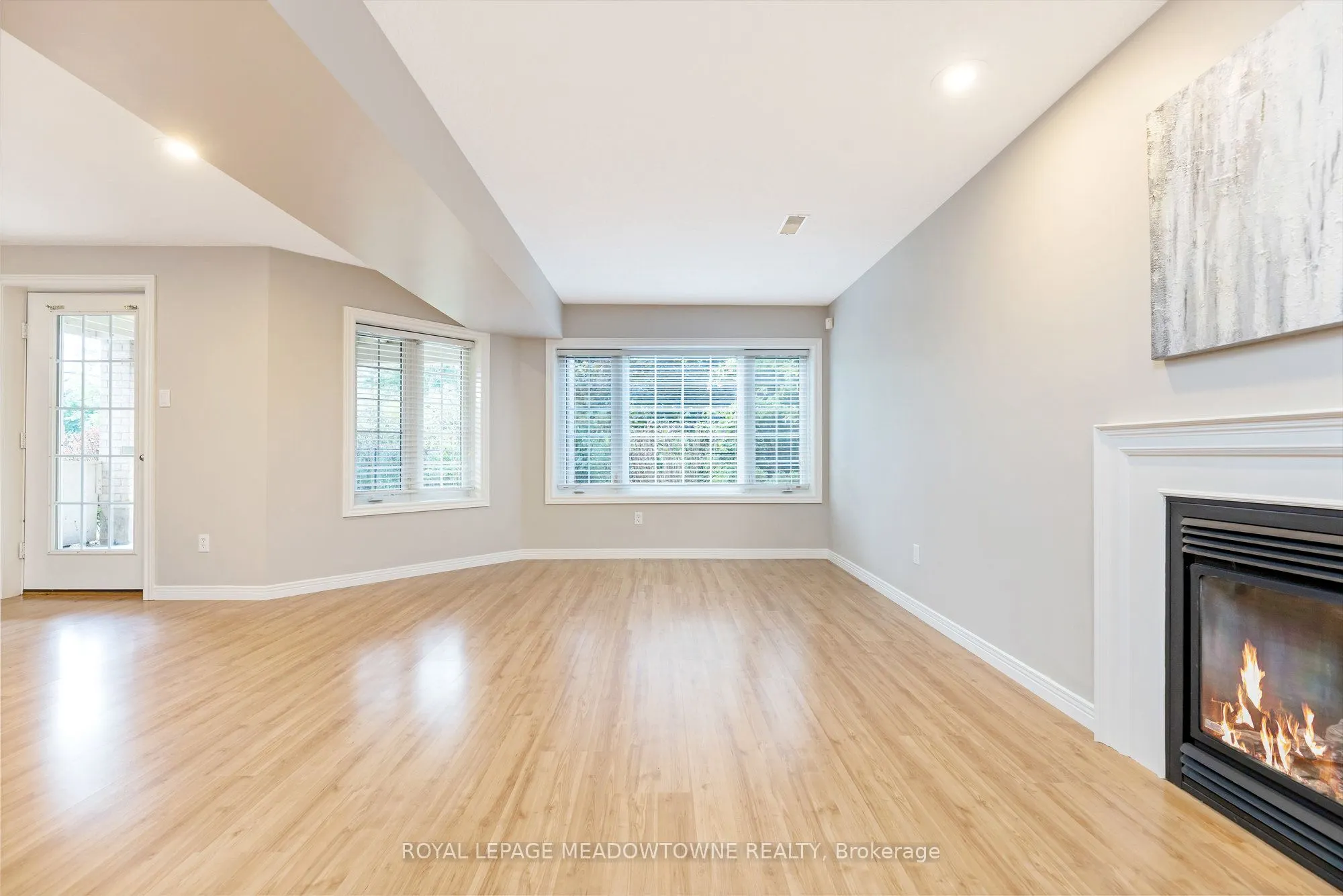 33 Grey Oak Drive