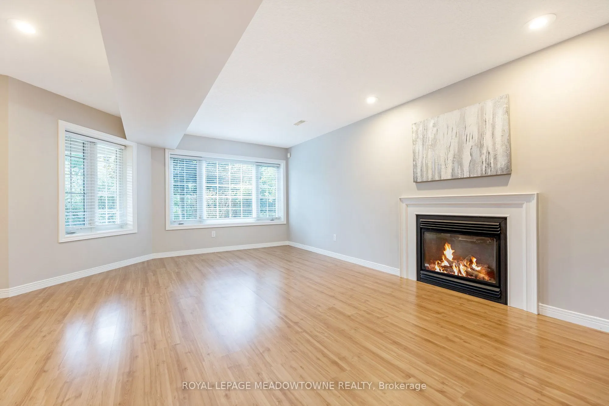 33 Grey Oak Drive