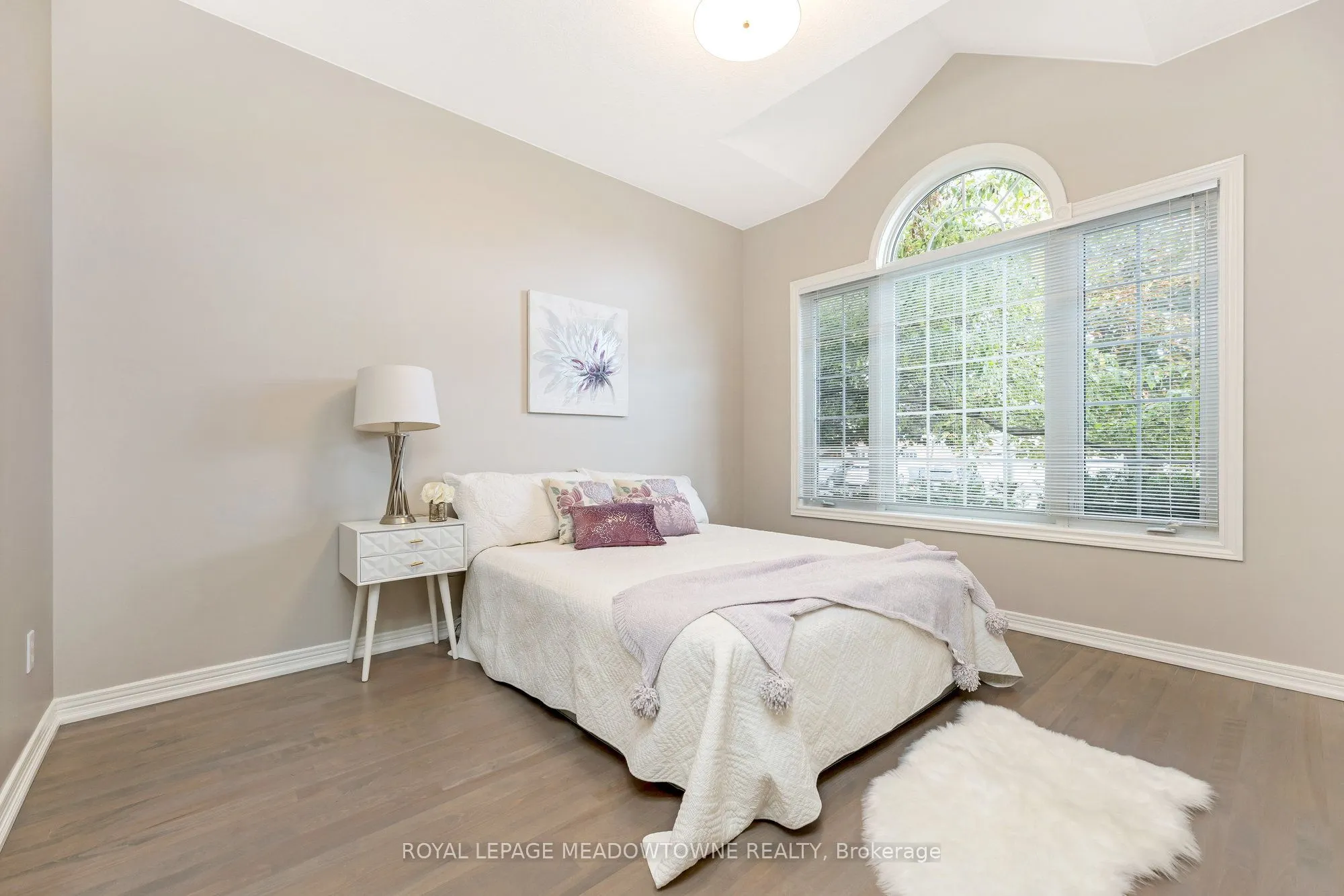 33 Grey Oak Drive