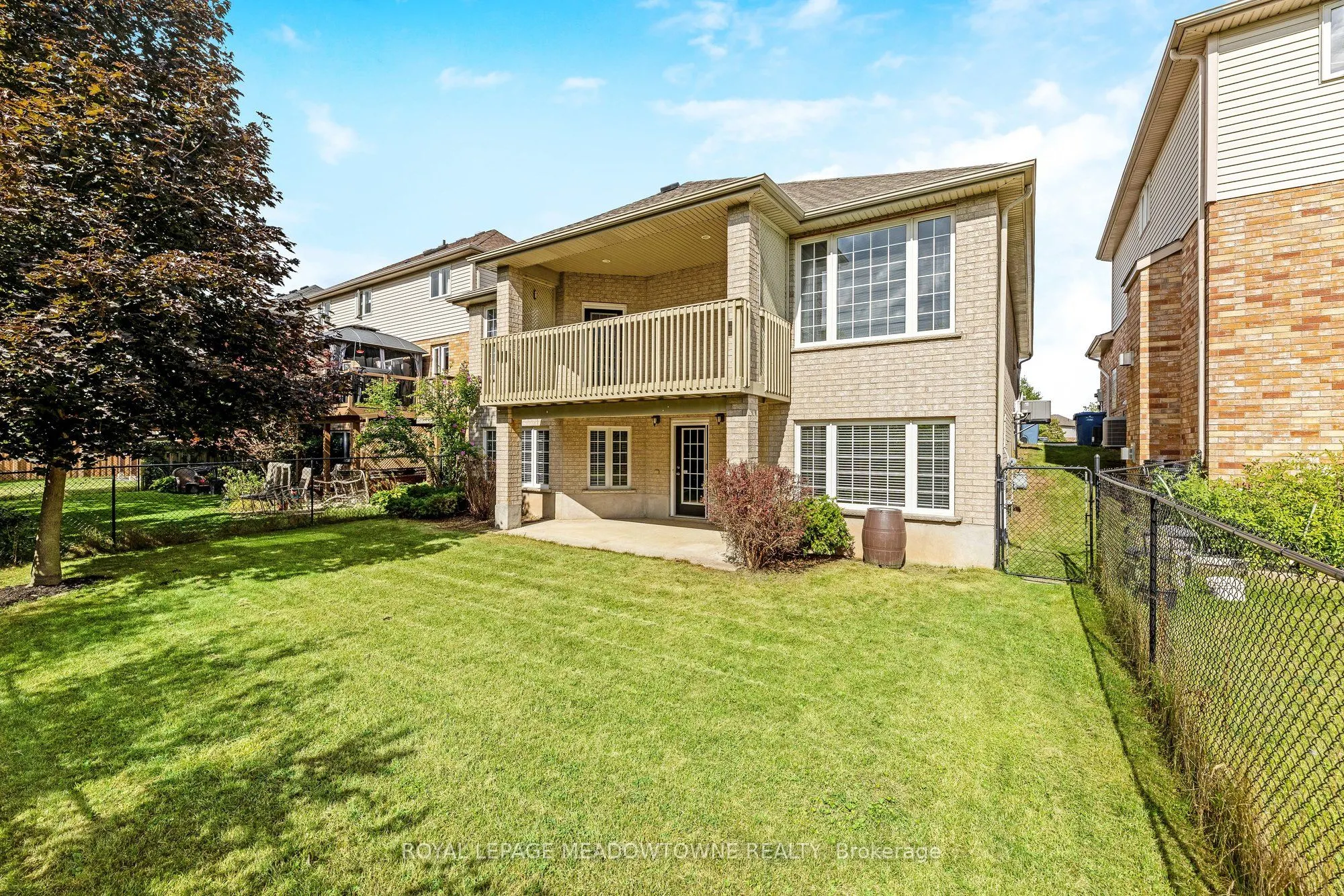 33 Grey Oak Drive
