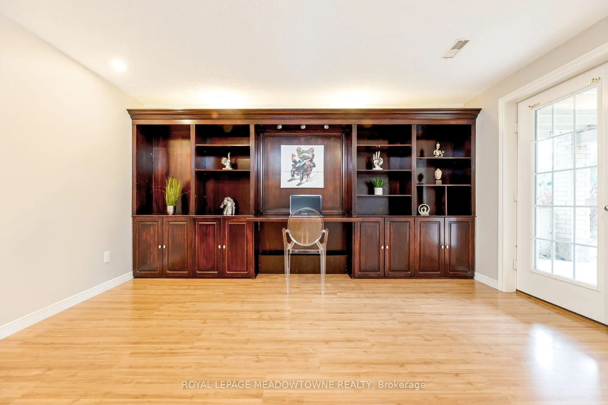 33 Grey Oak Drive