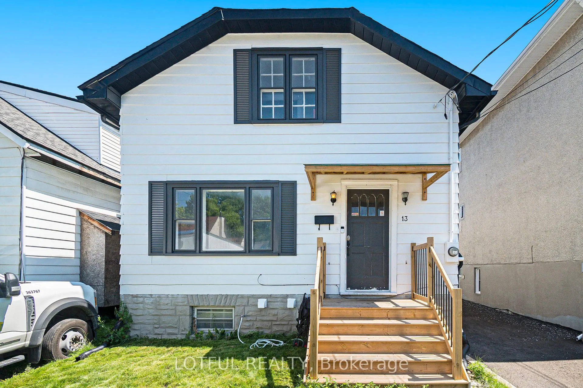 13 Pinehurst Avenue