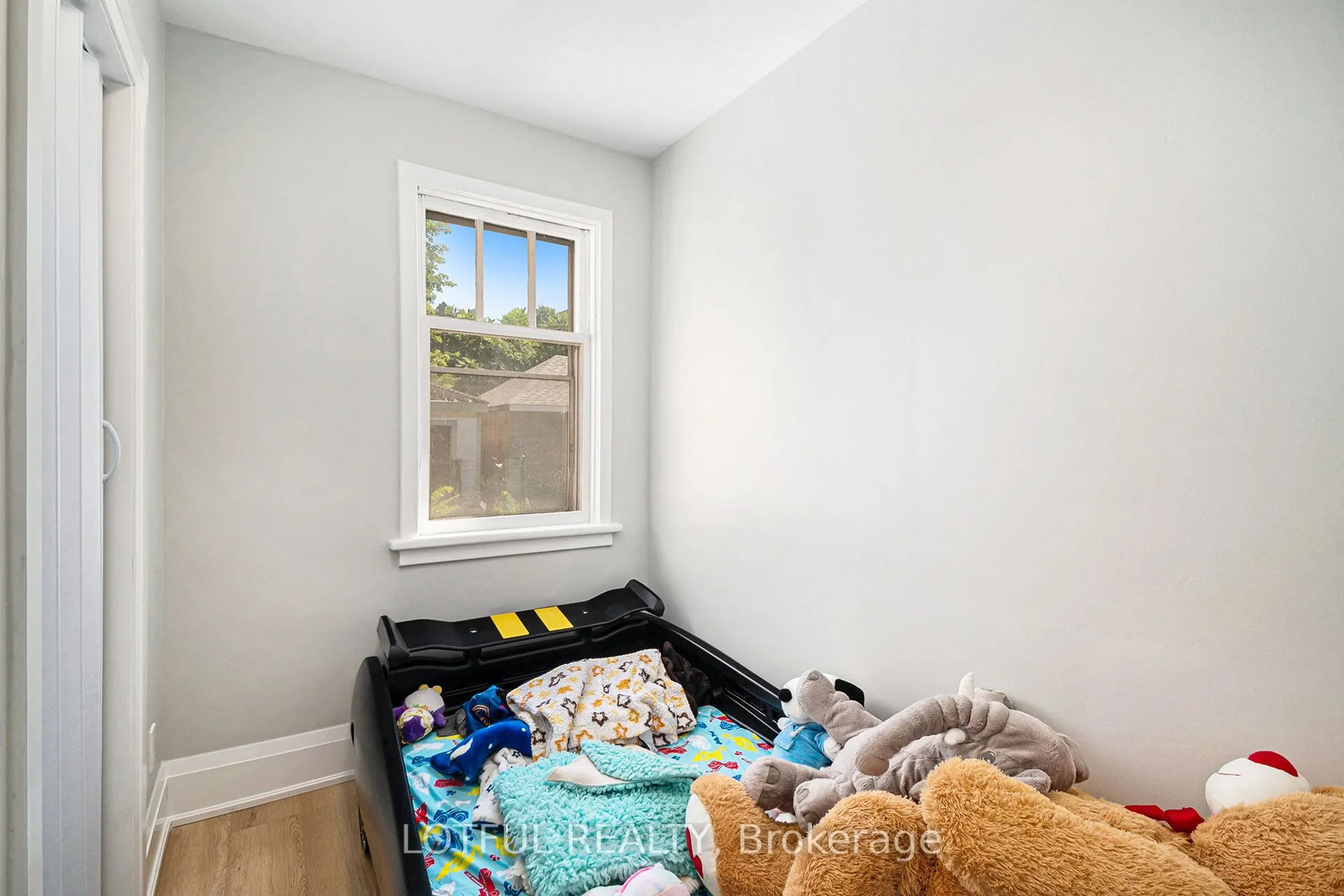 13 Pinehurst Avenue