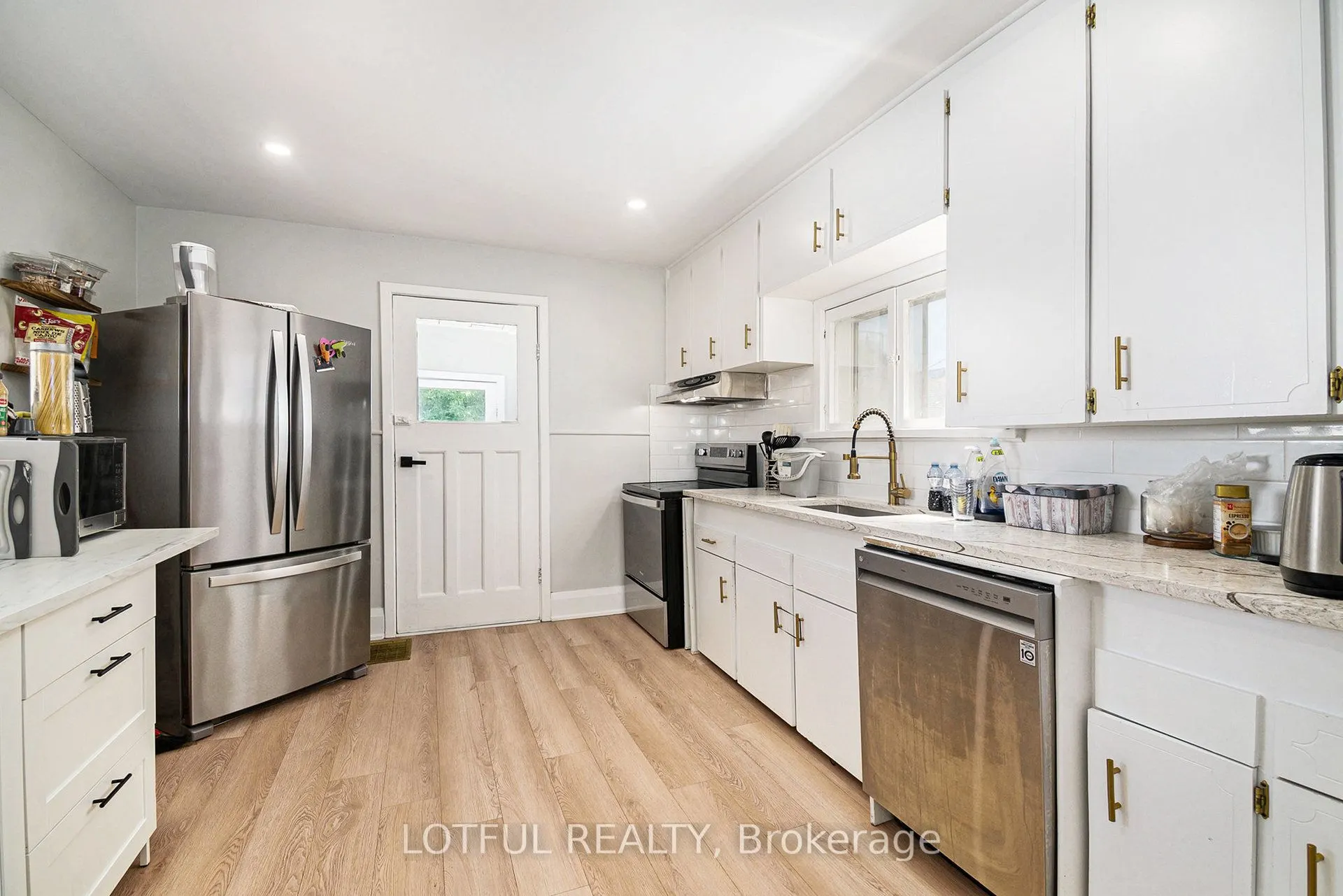 13 Pinehurst Avenue