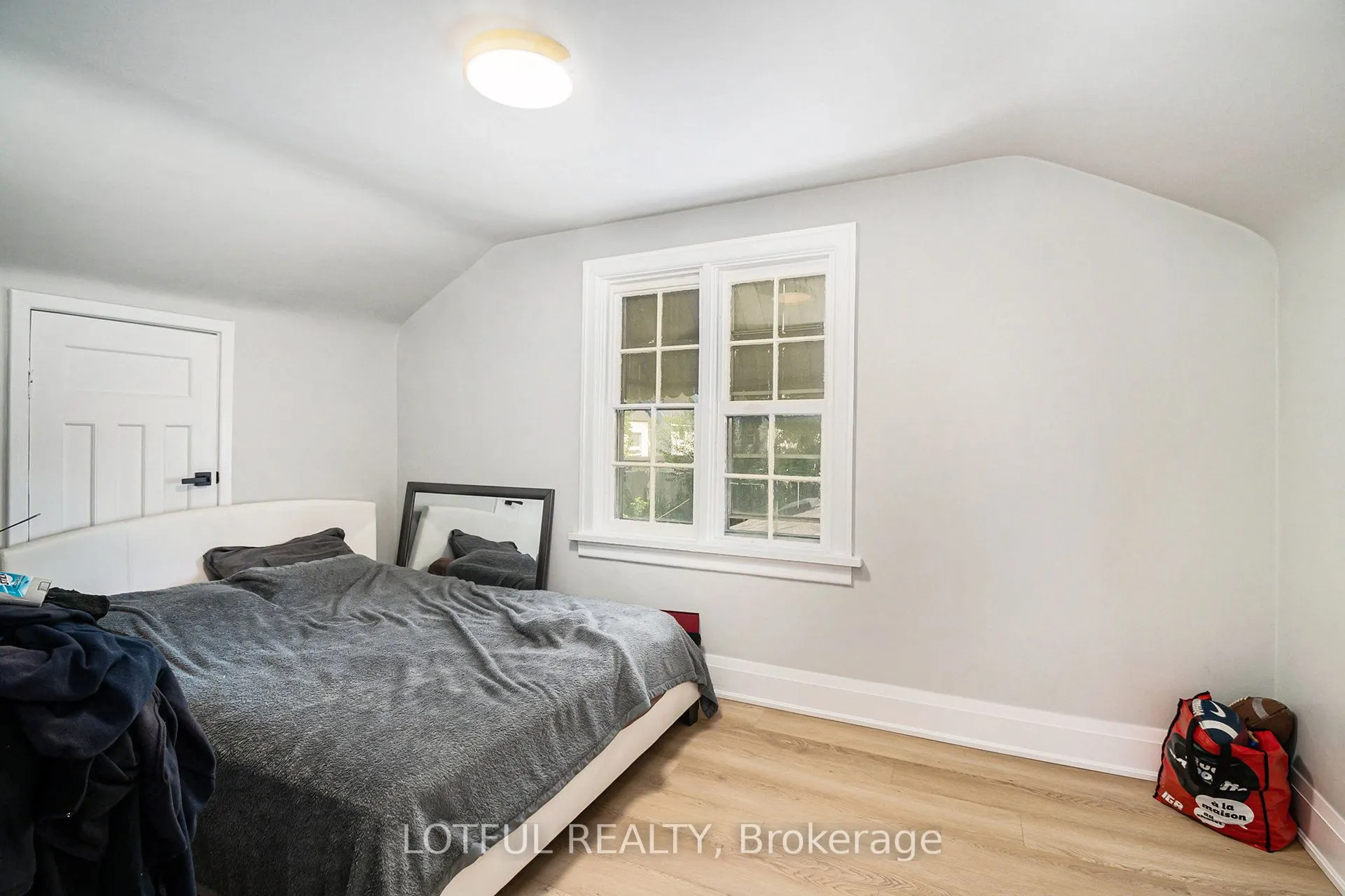 13 Pinehurst Avenue