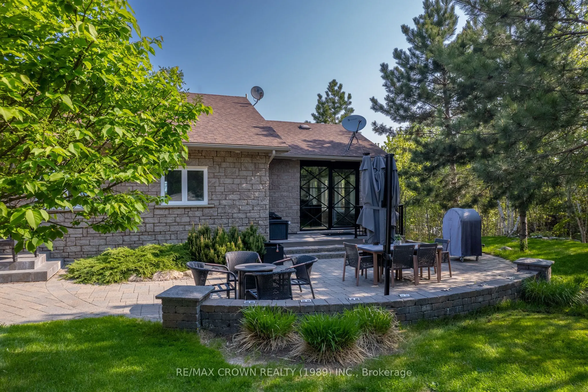 20 Breezehill Road