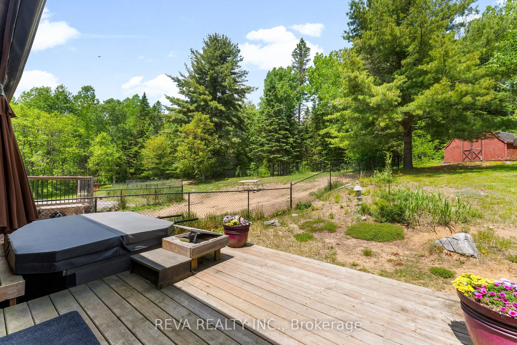 902 North Baptiste Lake Road