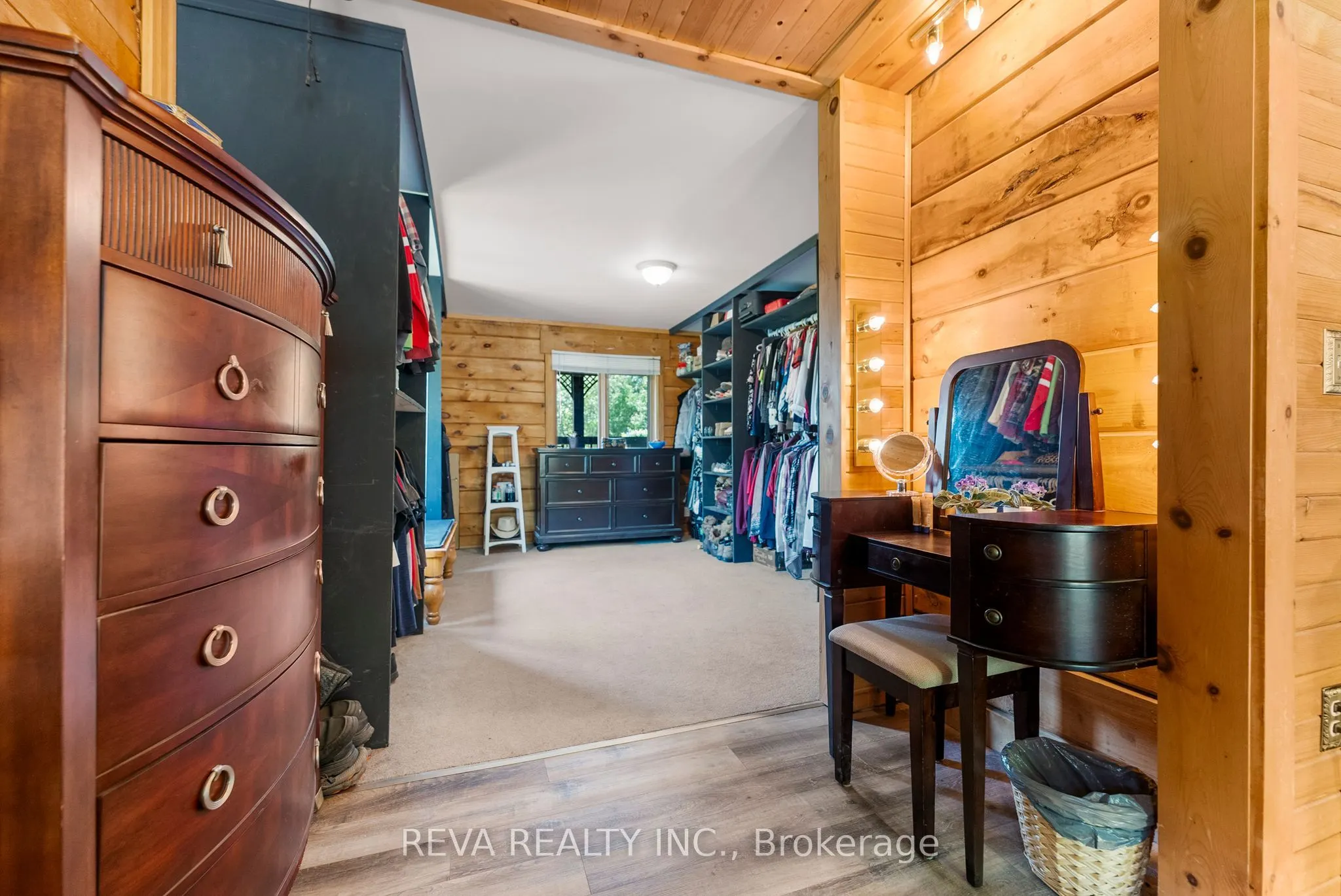 902 North Baptiste Lake Road