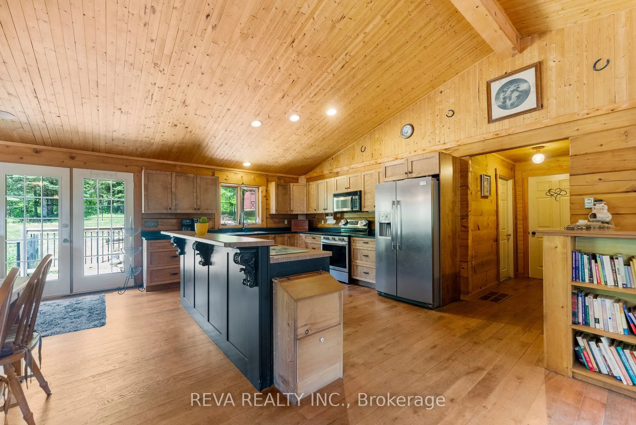 902 North Baptiste Lake Road