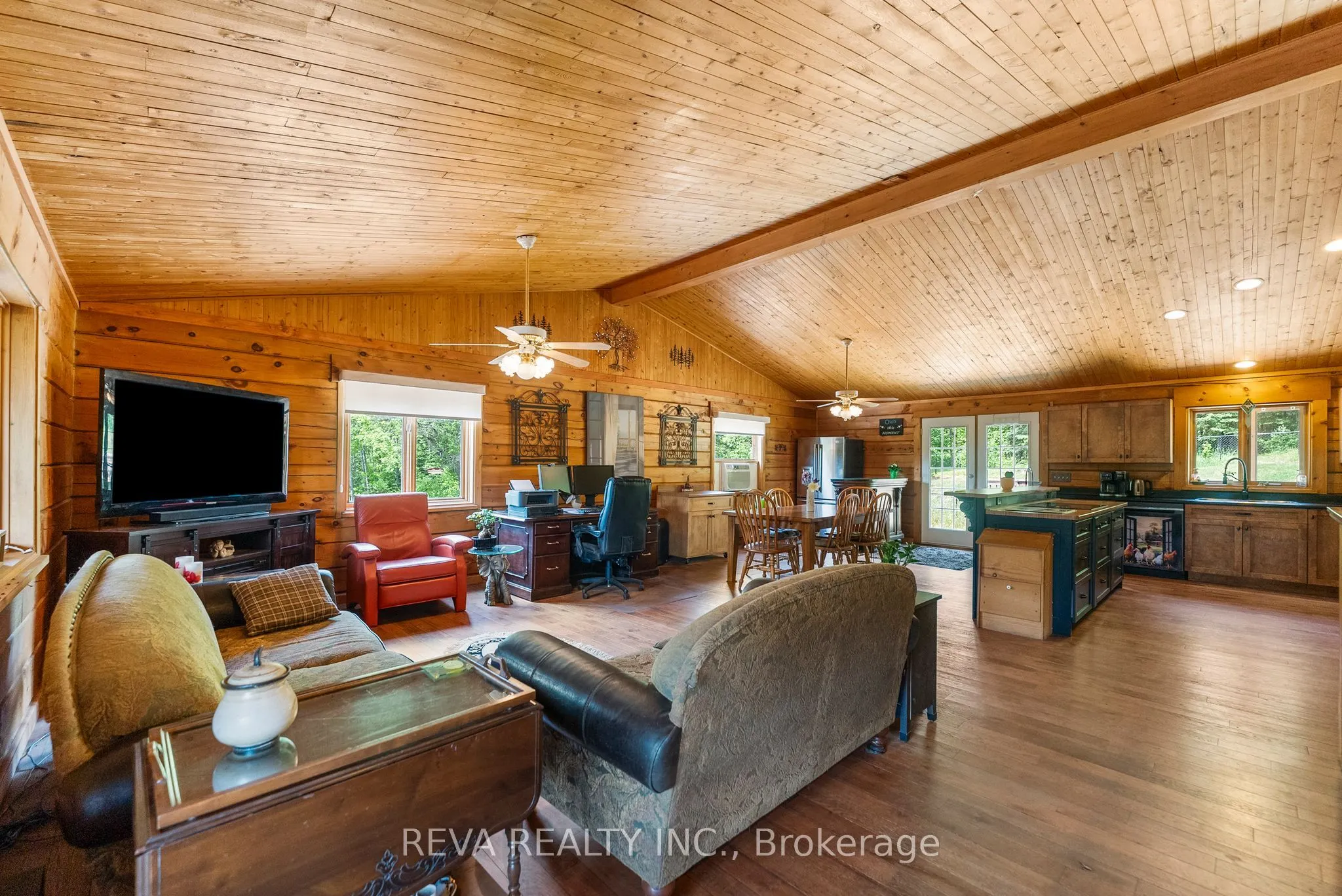 902 North Baptiste Lake Road
