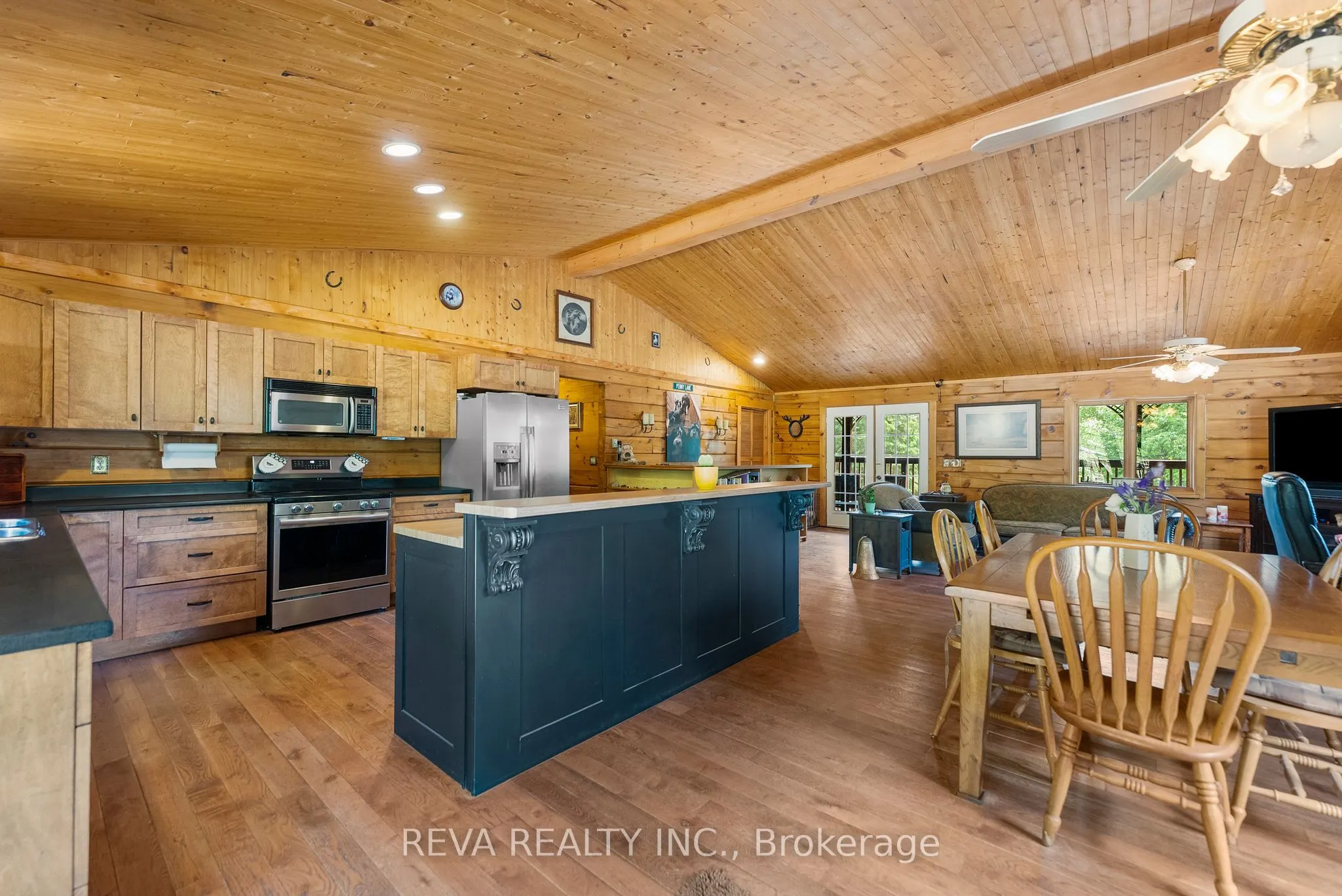 902 North Baptiste Lake Road