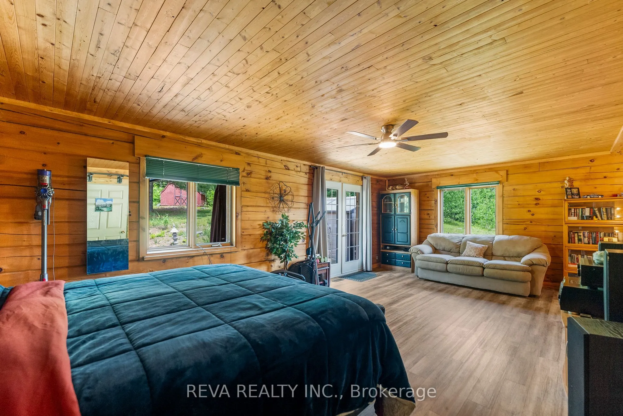 902 North Baptiste Lake Road