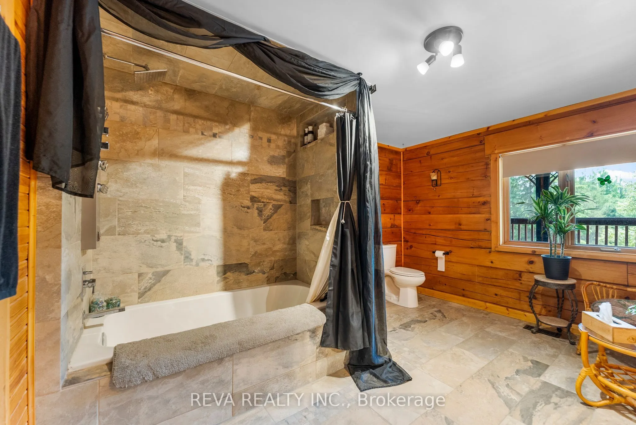 902 North Baptiste Lake Road