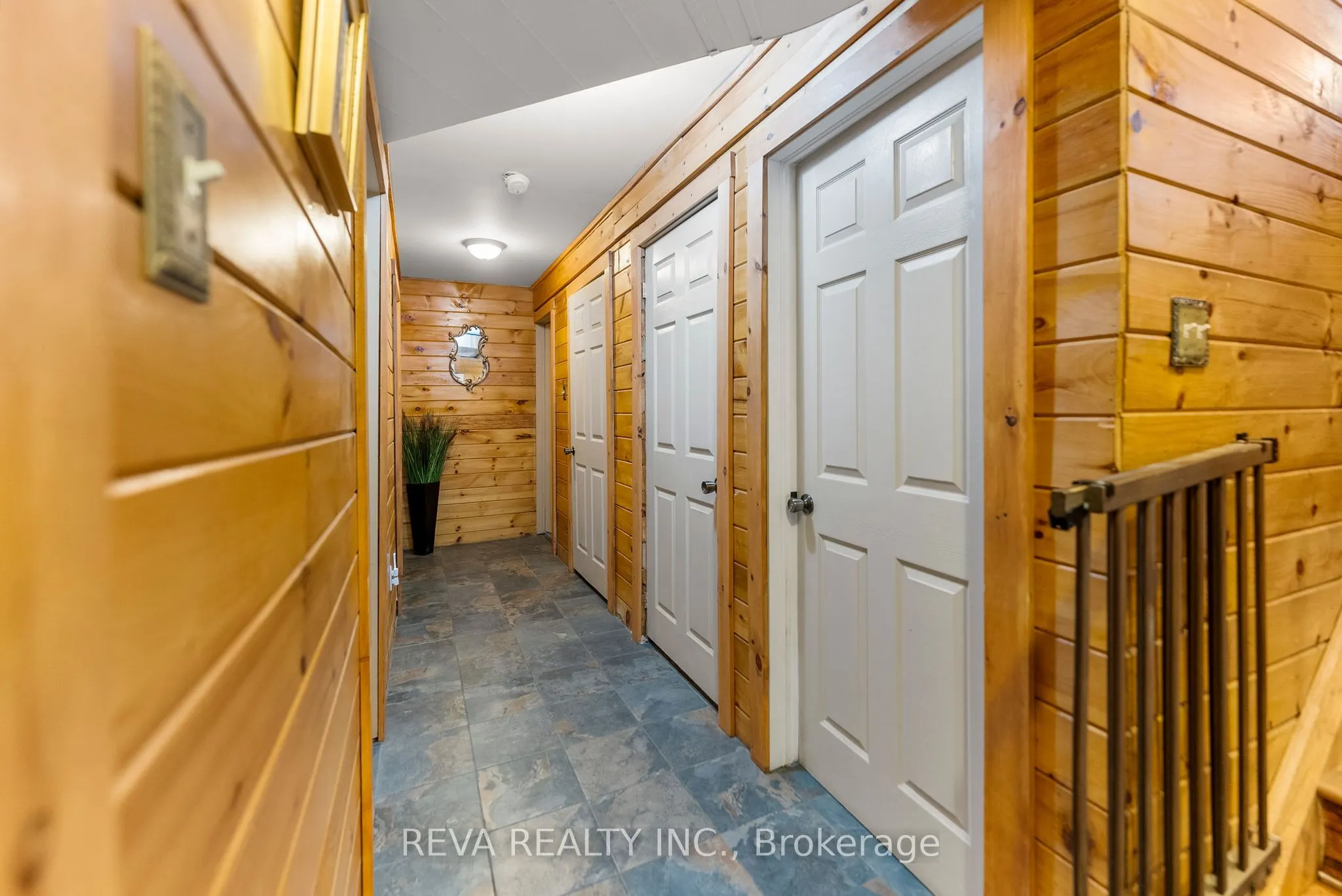 902 North Baptiste Lake Road