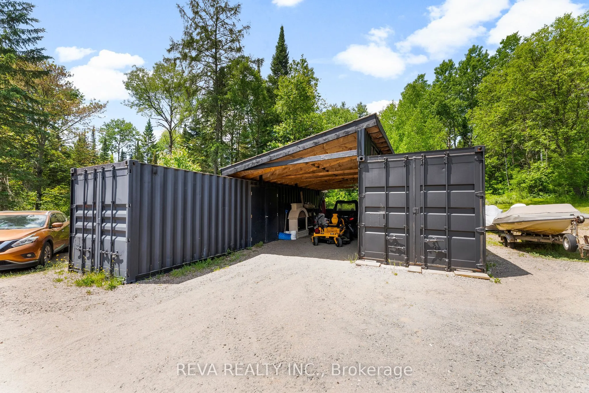 902 North Baptiste Lake Road