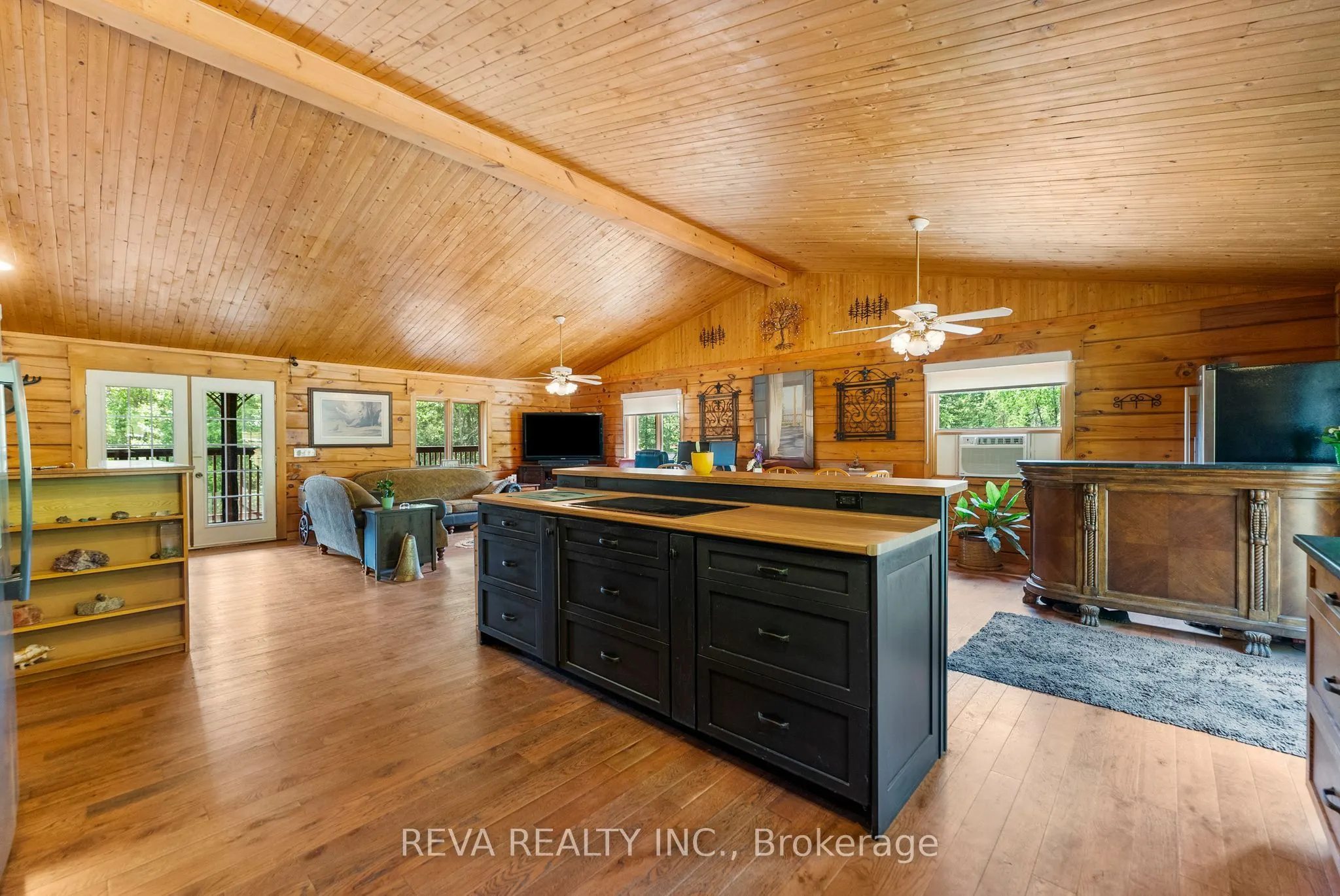 902 North Baptiste Lake Road