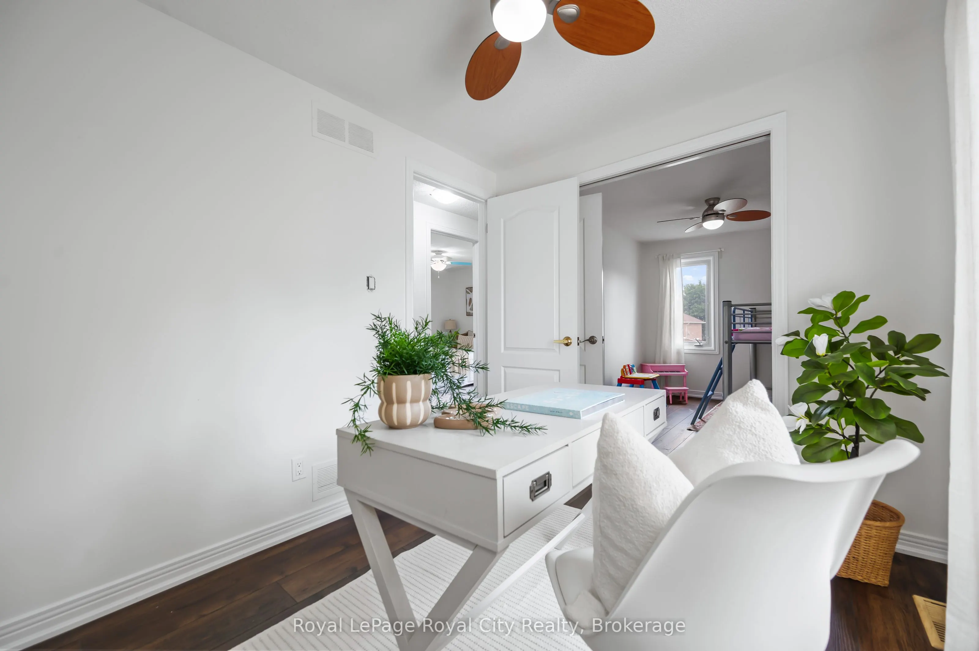 306 Imperial Road S
