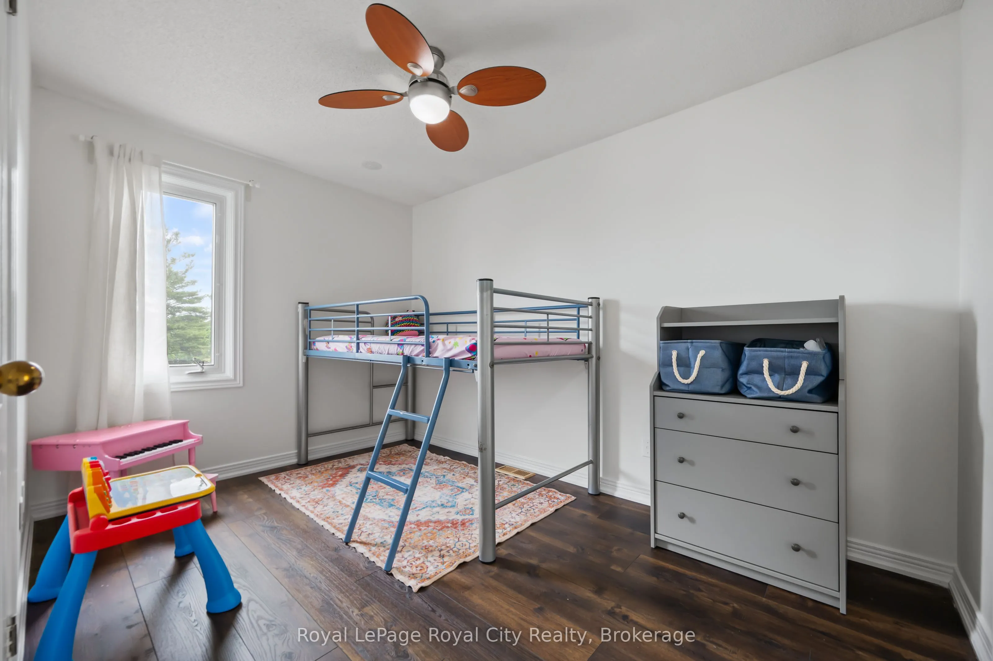 306 Imperial Road S