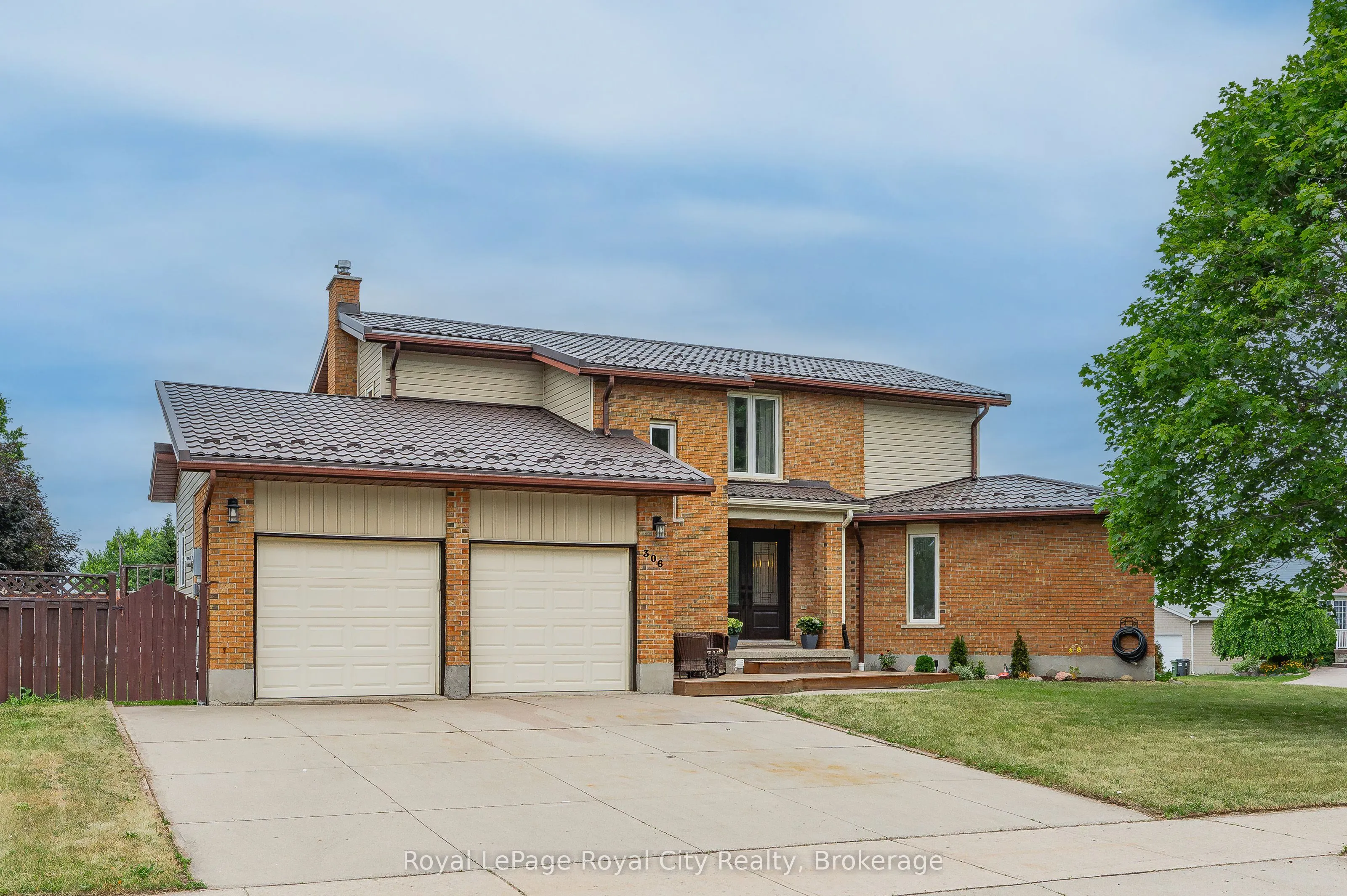 306 Imperial Road S