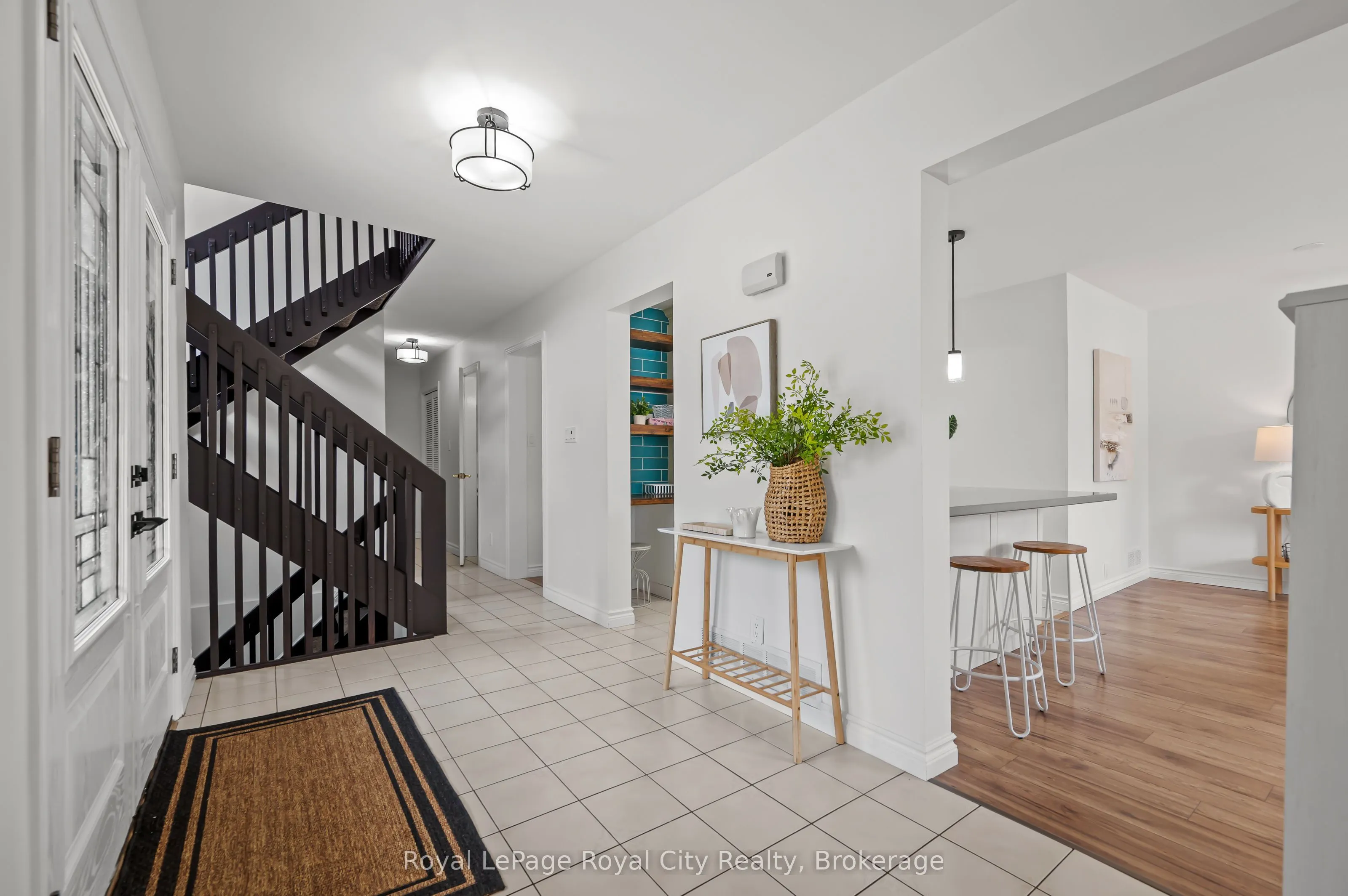 306 Imperial Road S