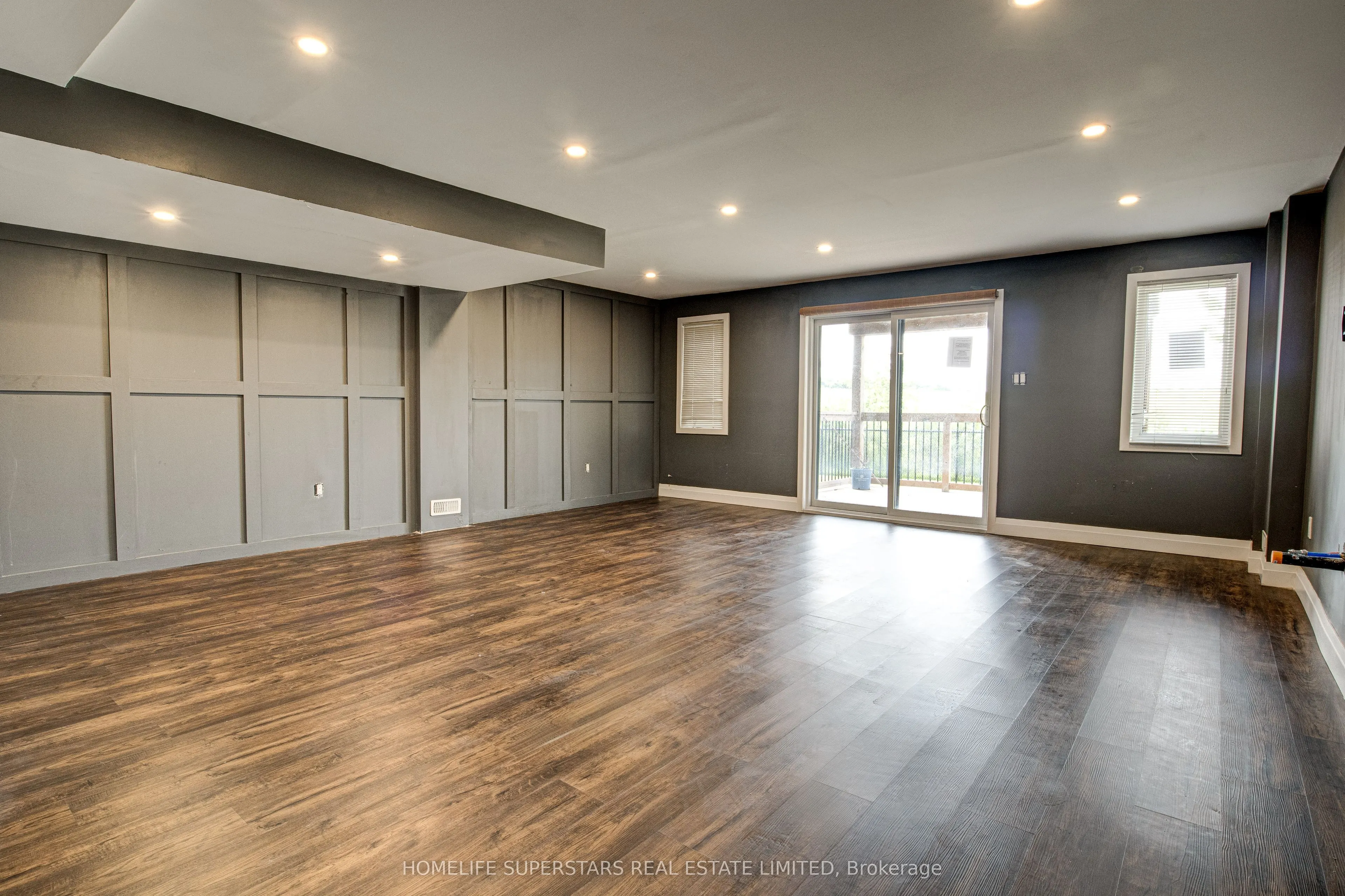 33 Woodedge Circle