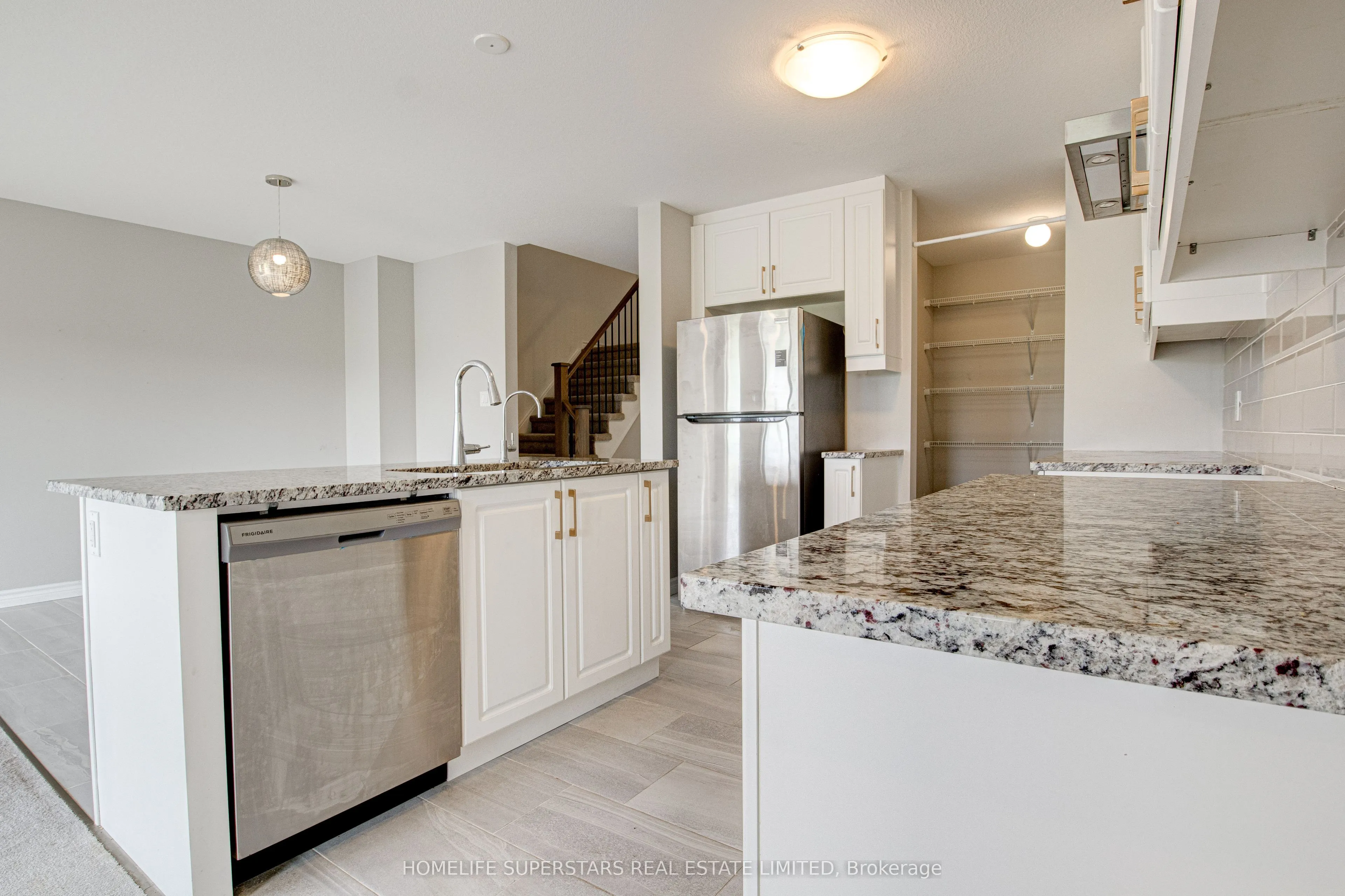 33 Woodedge Circle