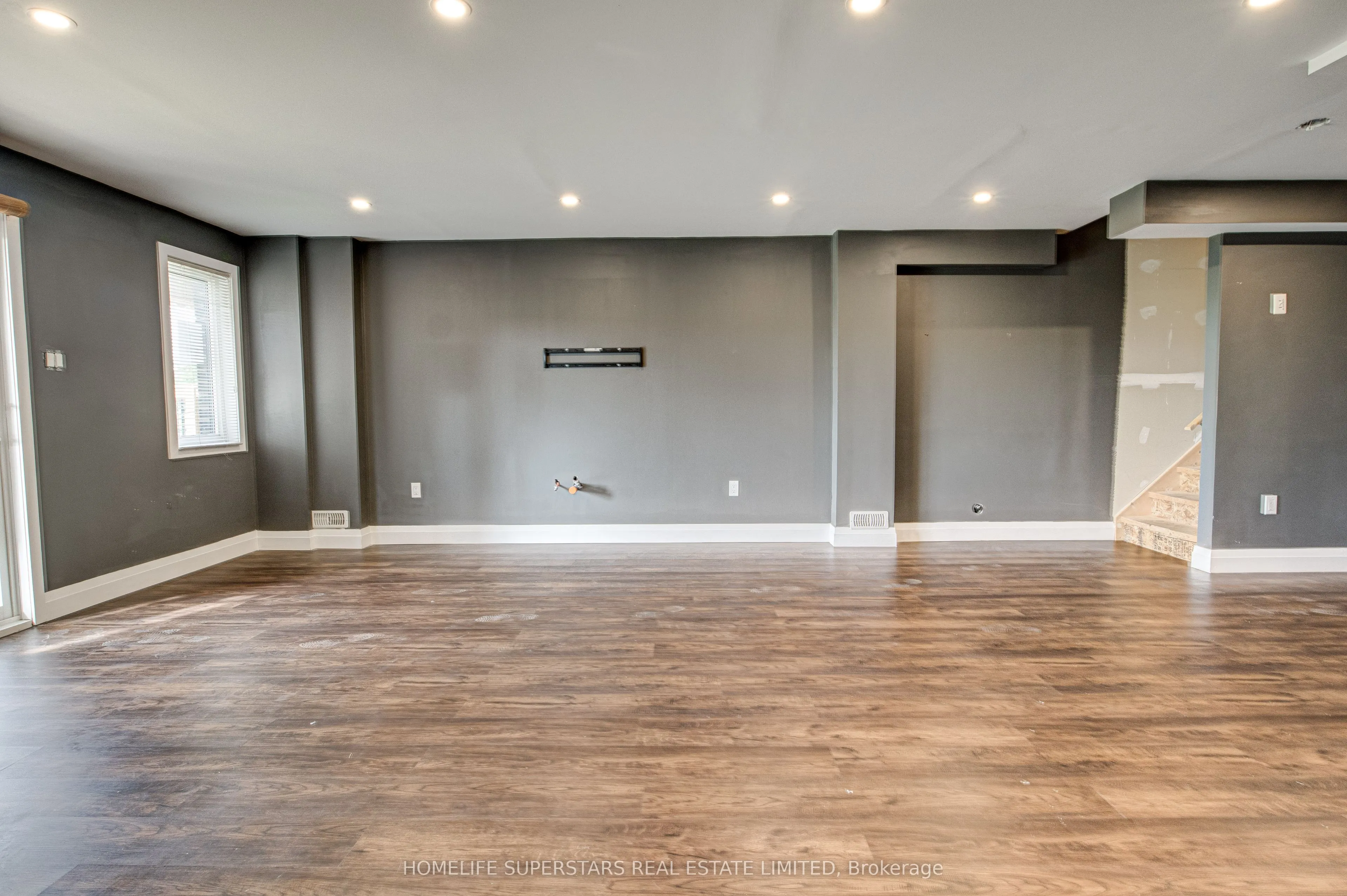33 Woodedge Circle