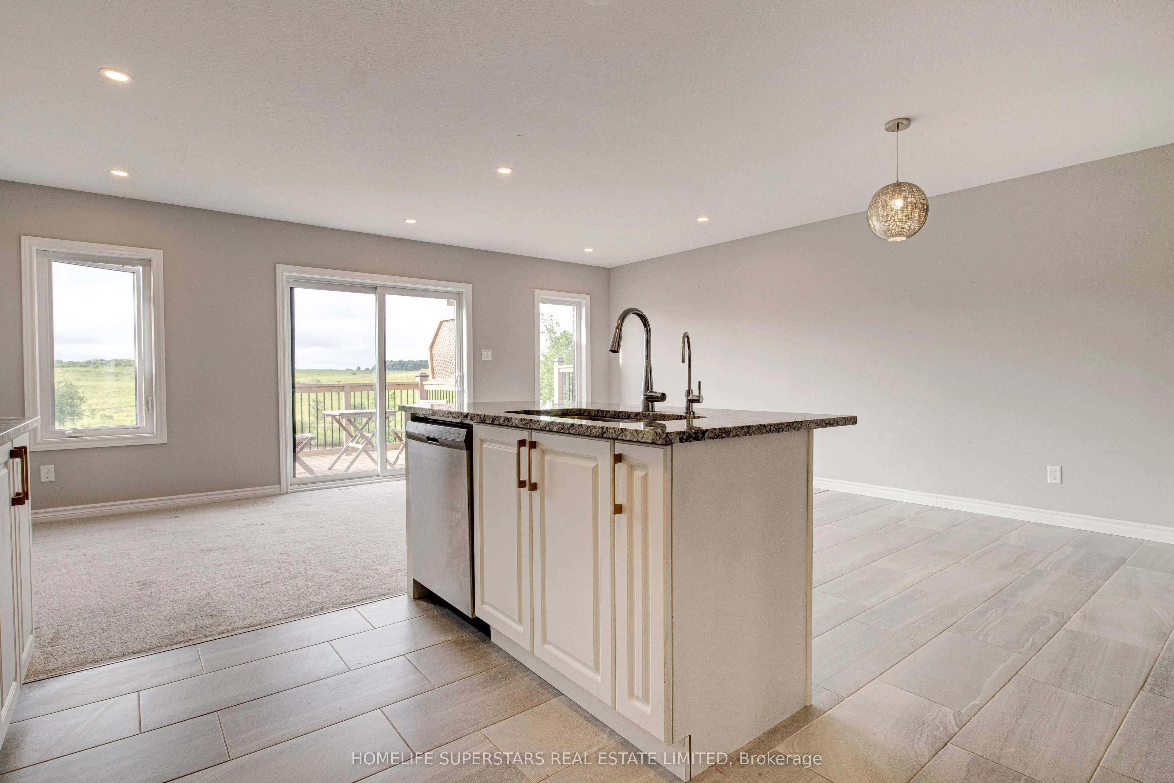 33 Woodedge Circle