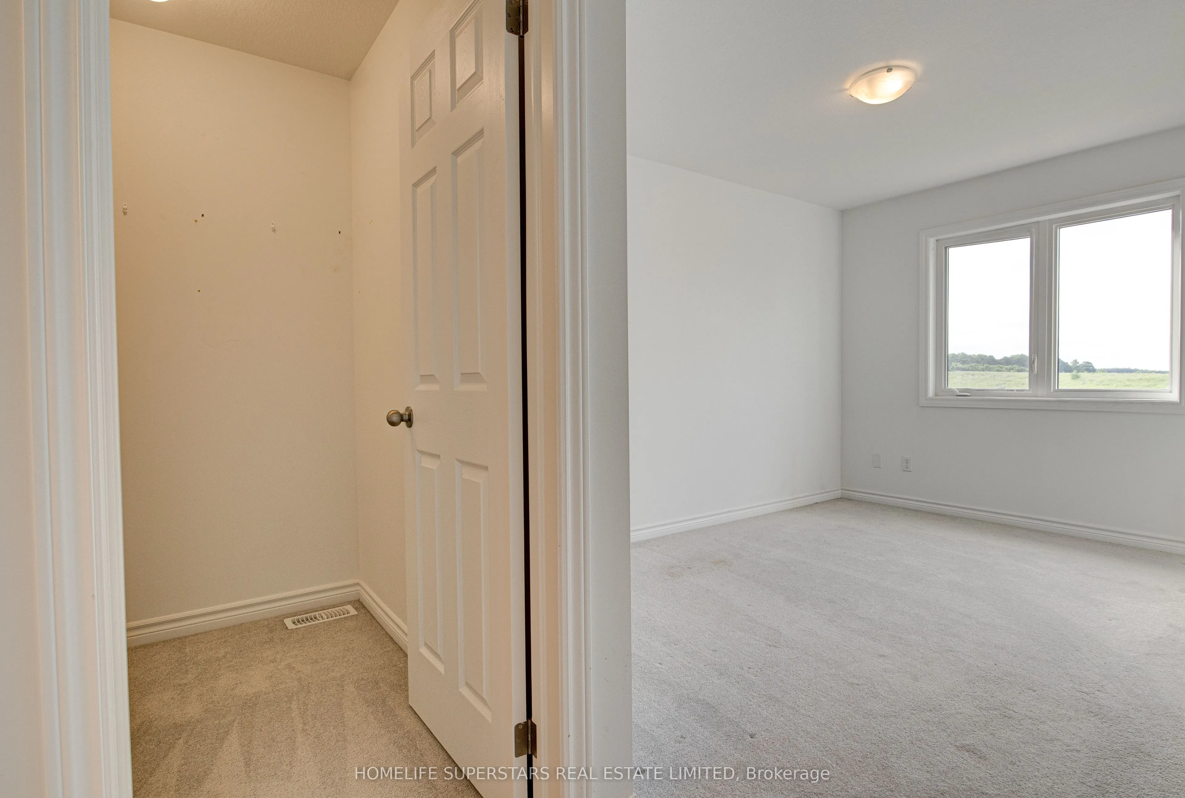 33 Woodedge Circle