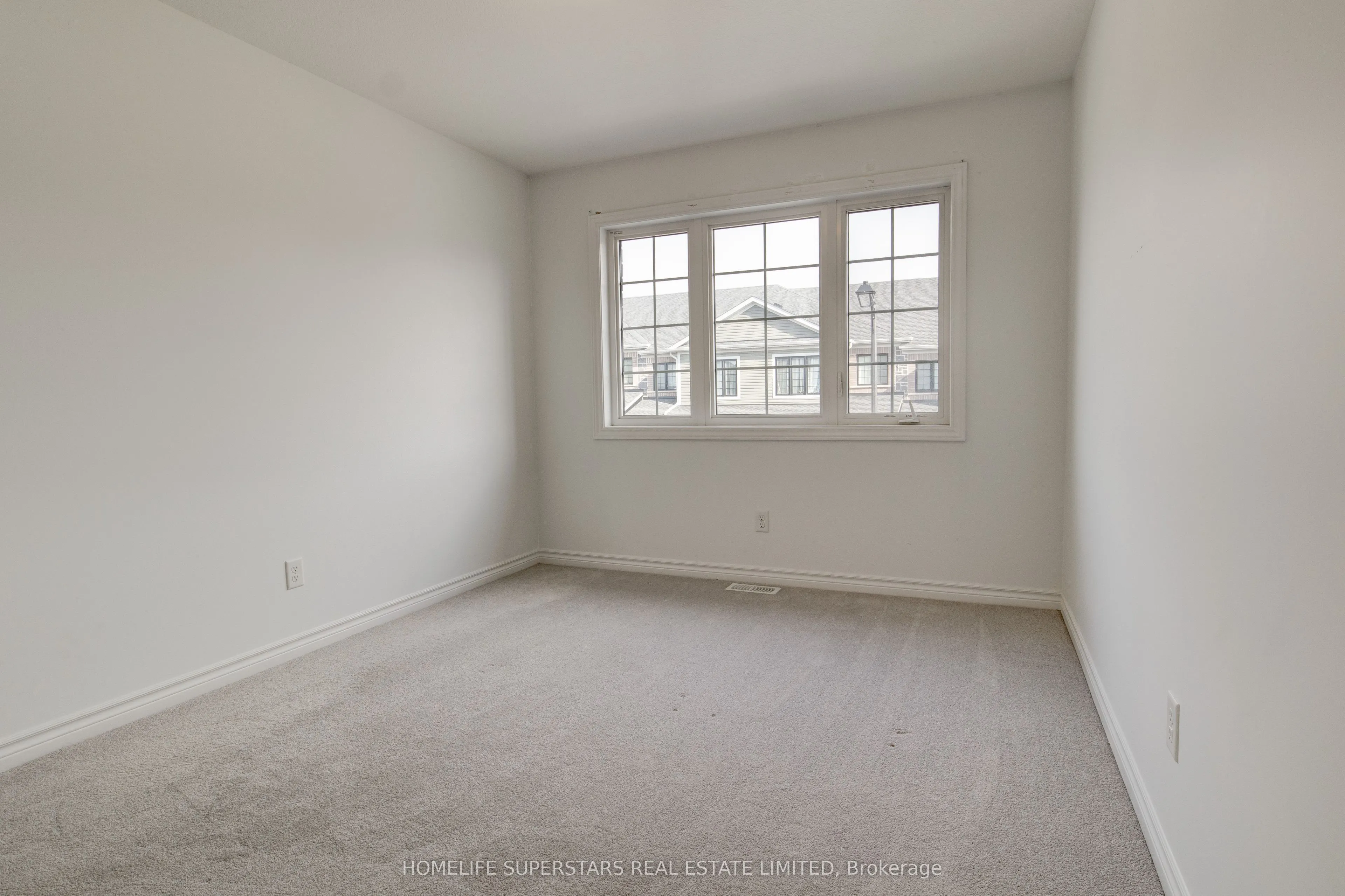 33 Woodedge Circle