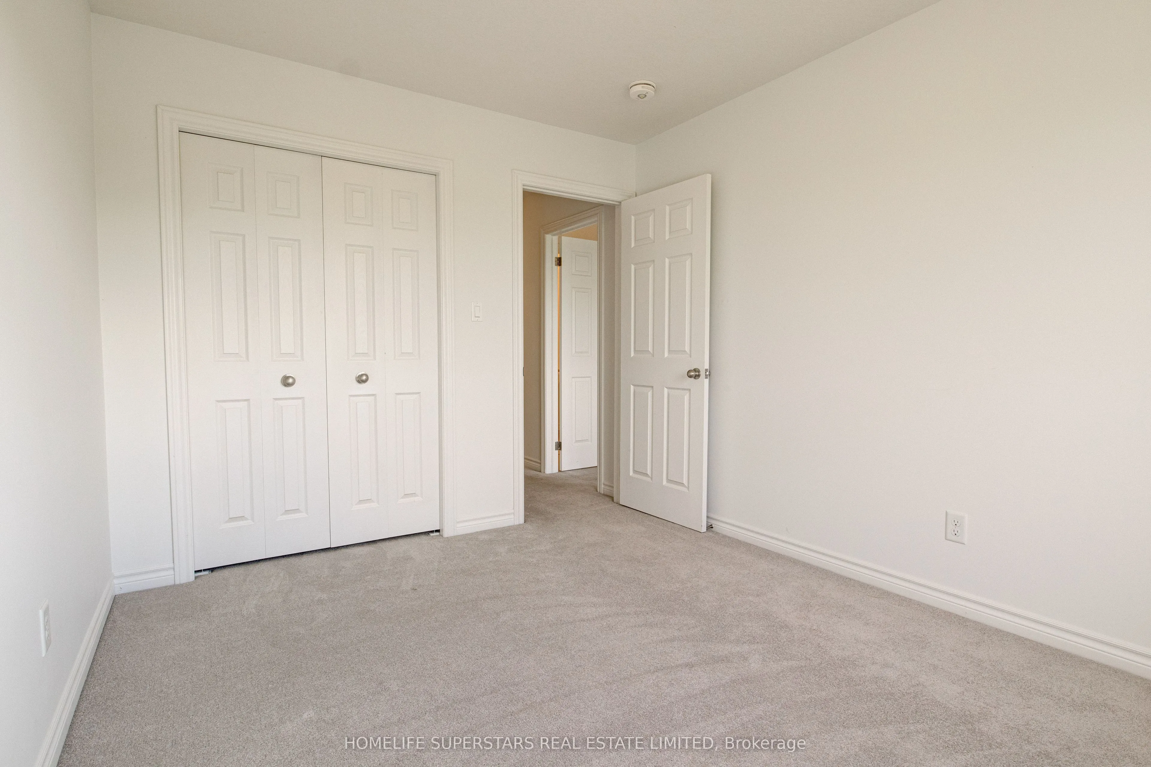 33 Woodedge Circle