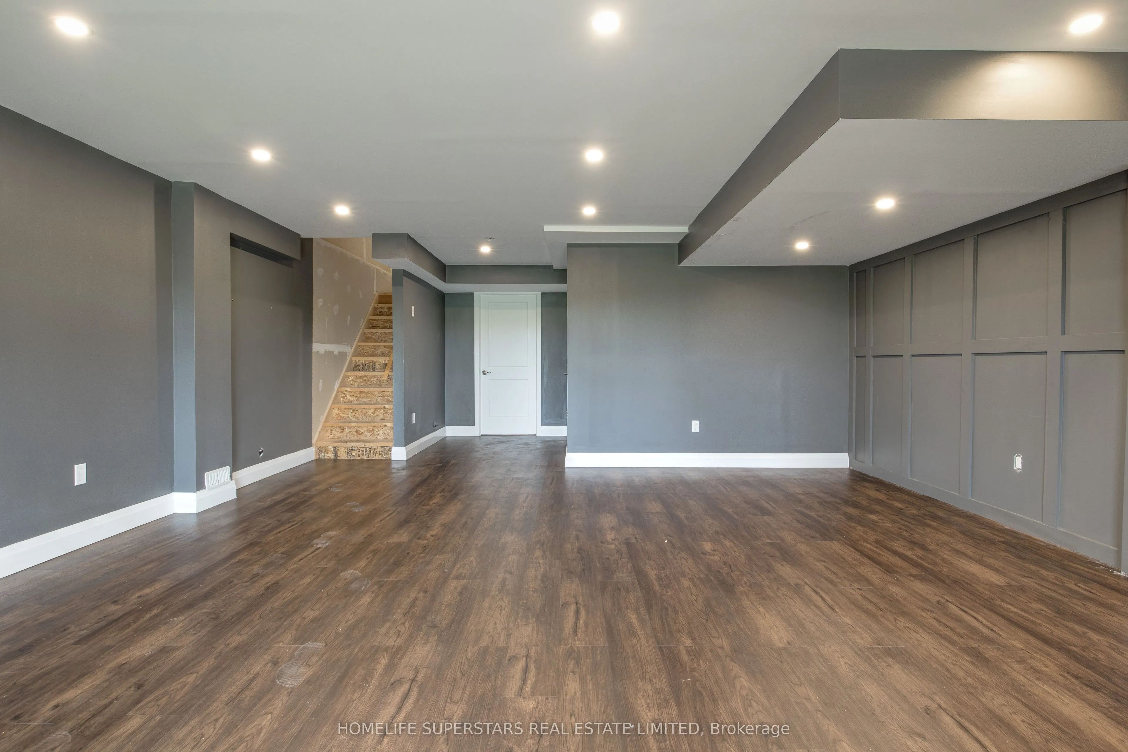 33 Woodedge Circle