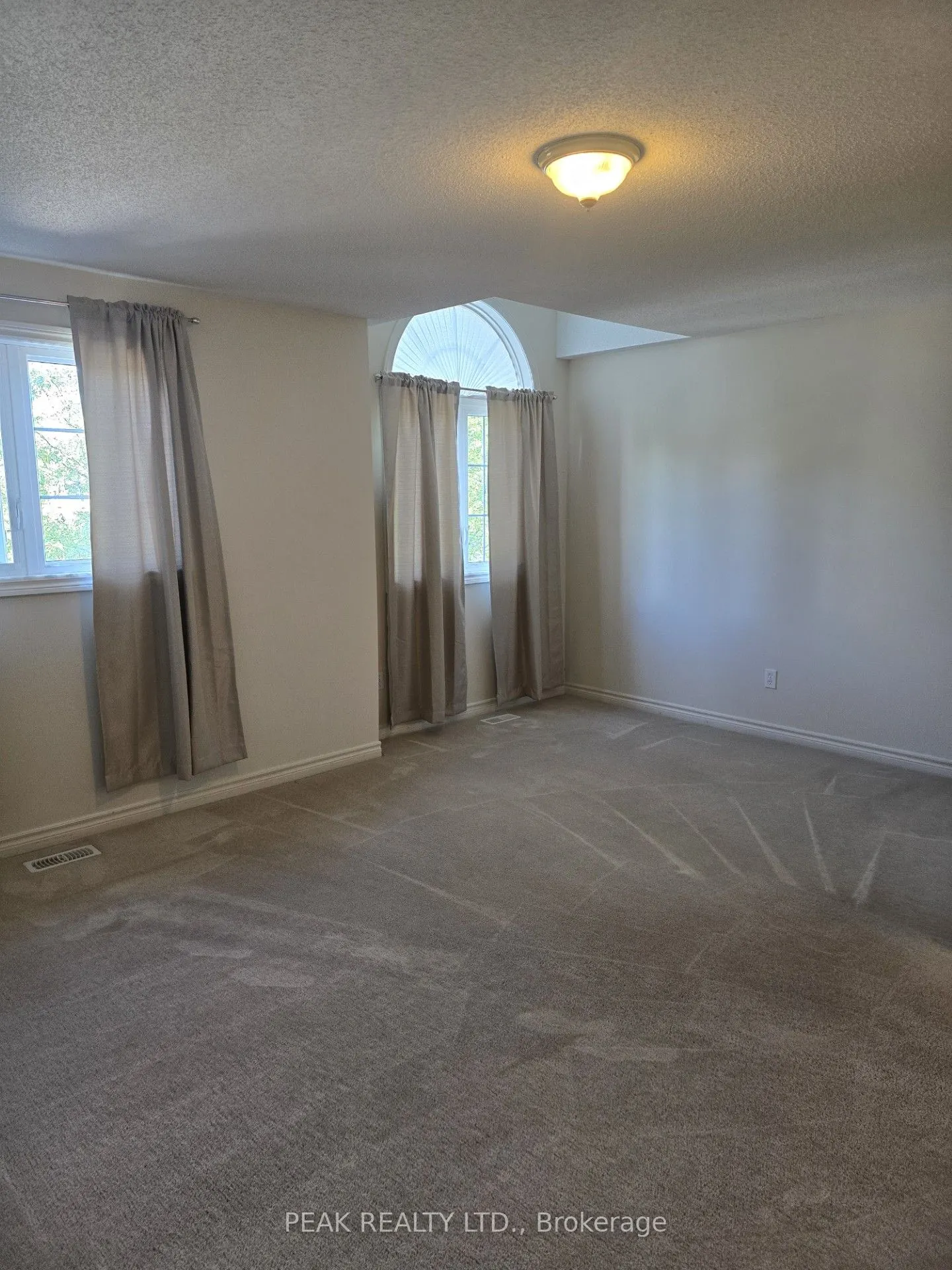 30 Vaughan Street W, #66