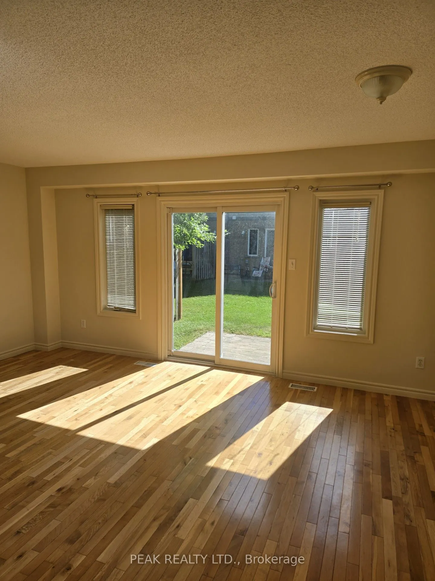 30 Vaughan Street W, #66