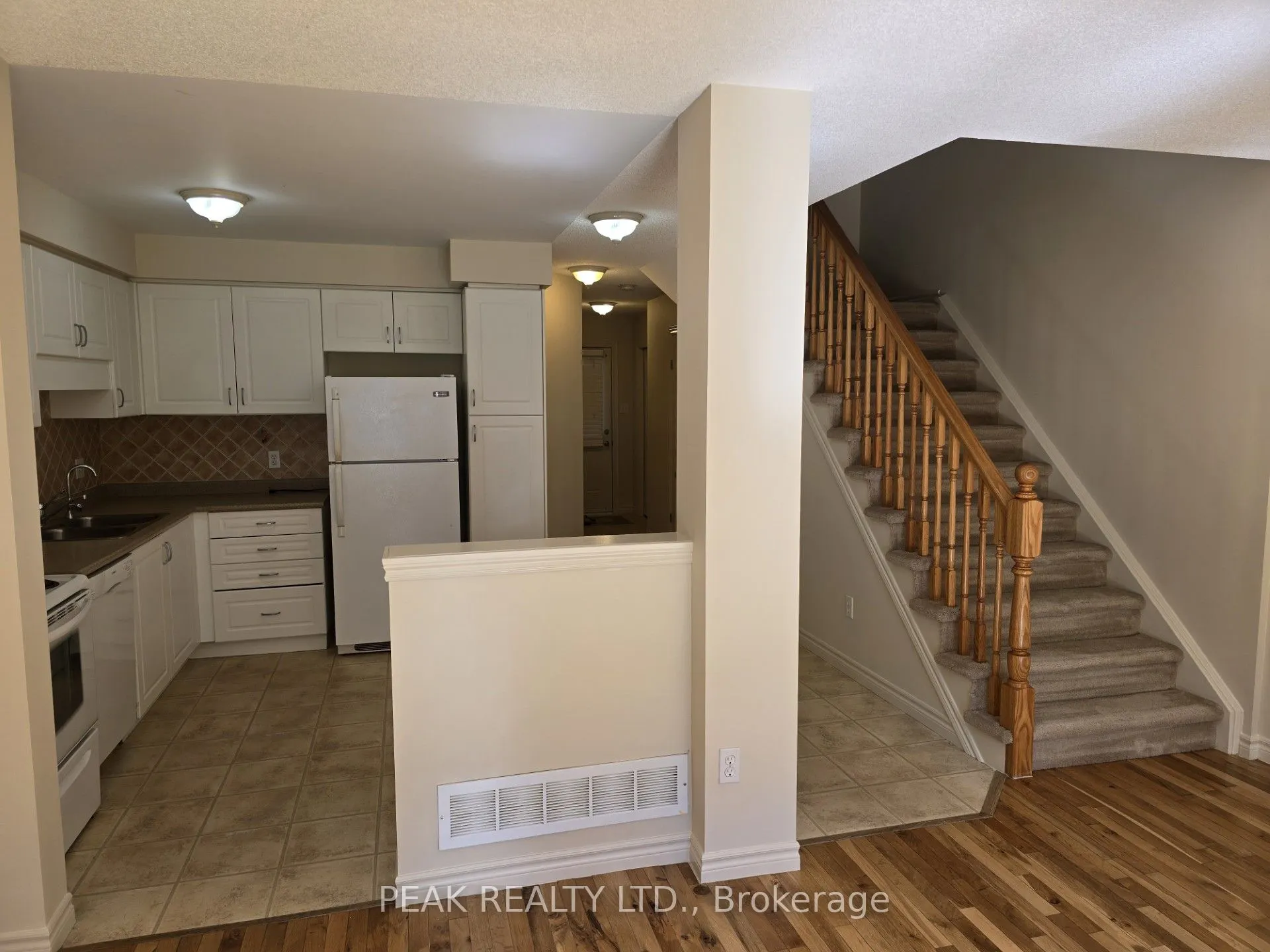 30 Vaughan Street W, #66