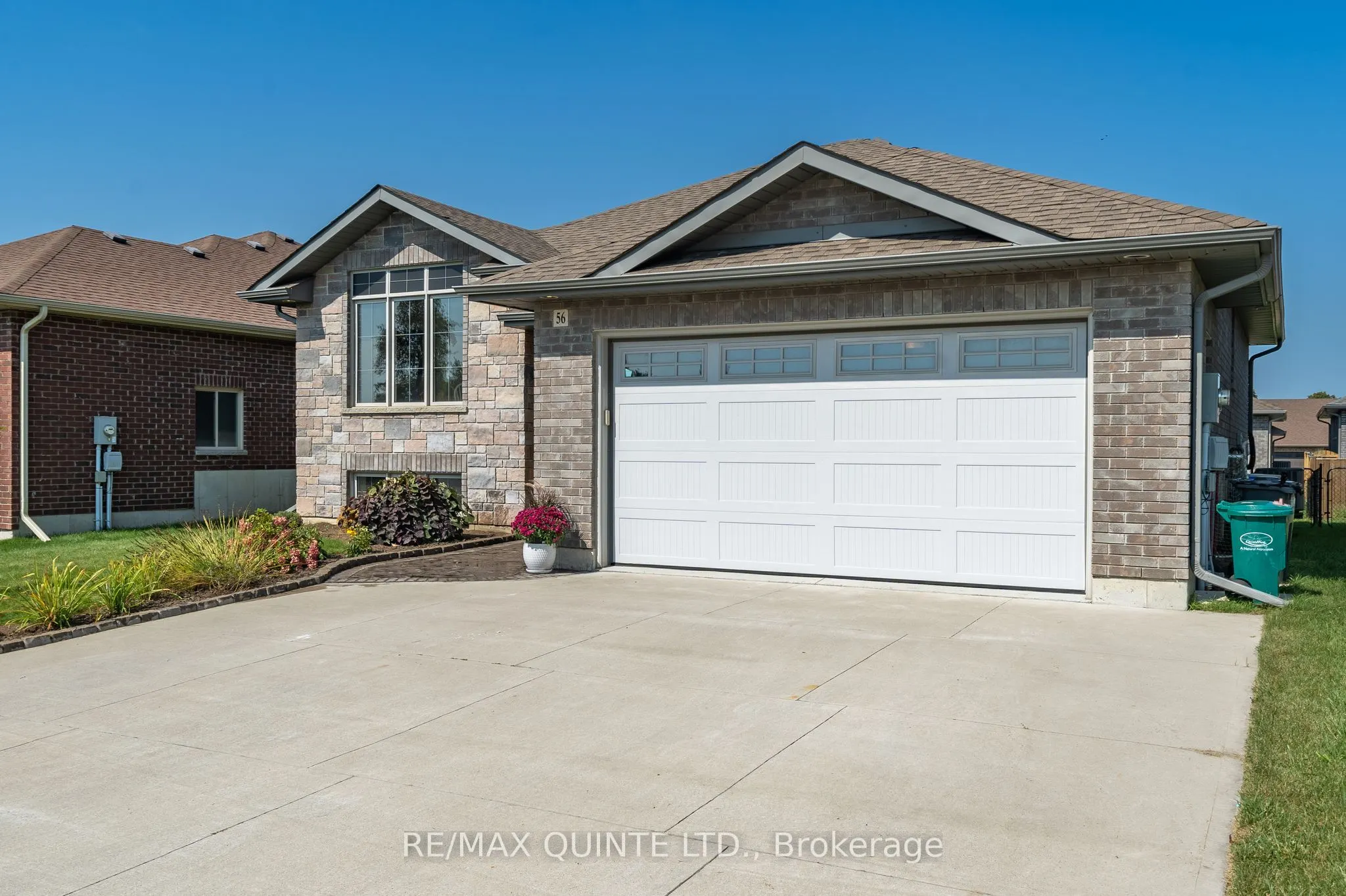 56 McIntosh Crescent