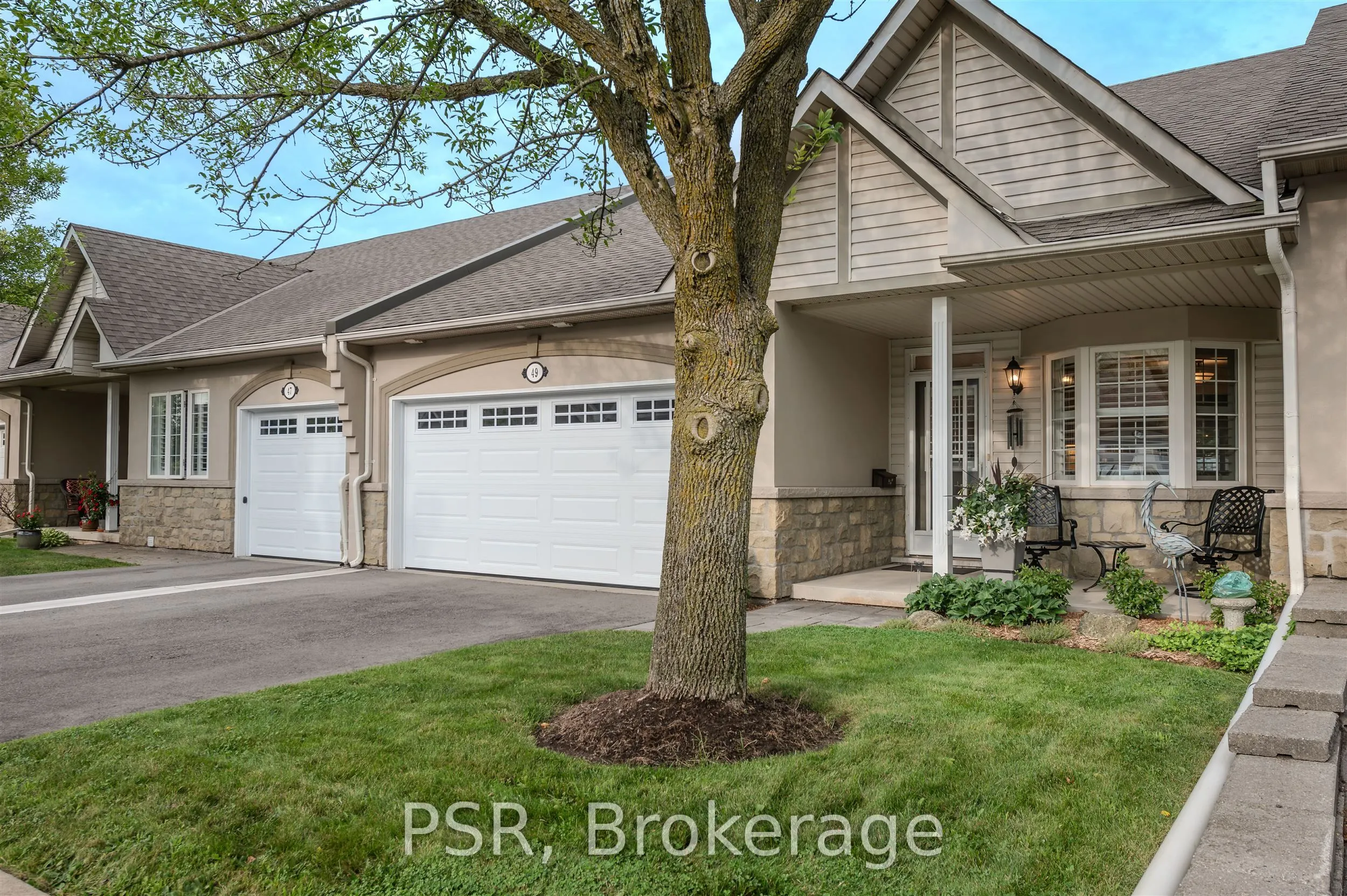 212 Stonehenge Drive, #49