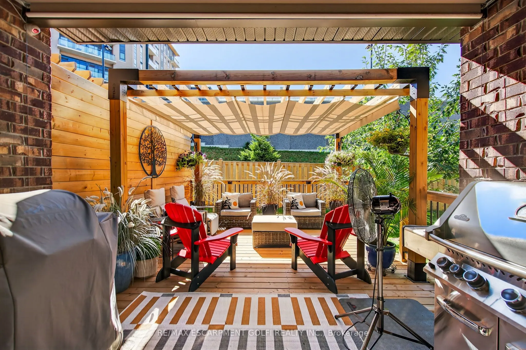 254 Gosling Gardens, #17