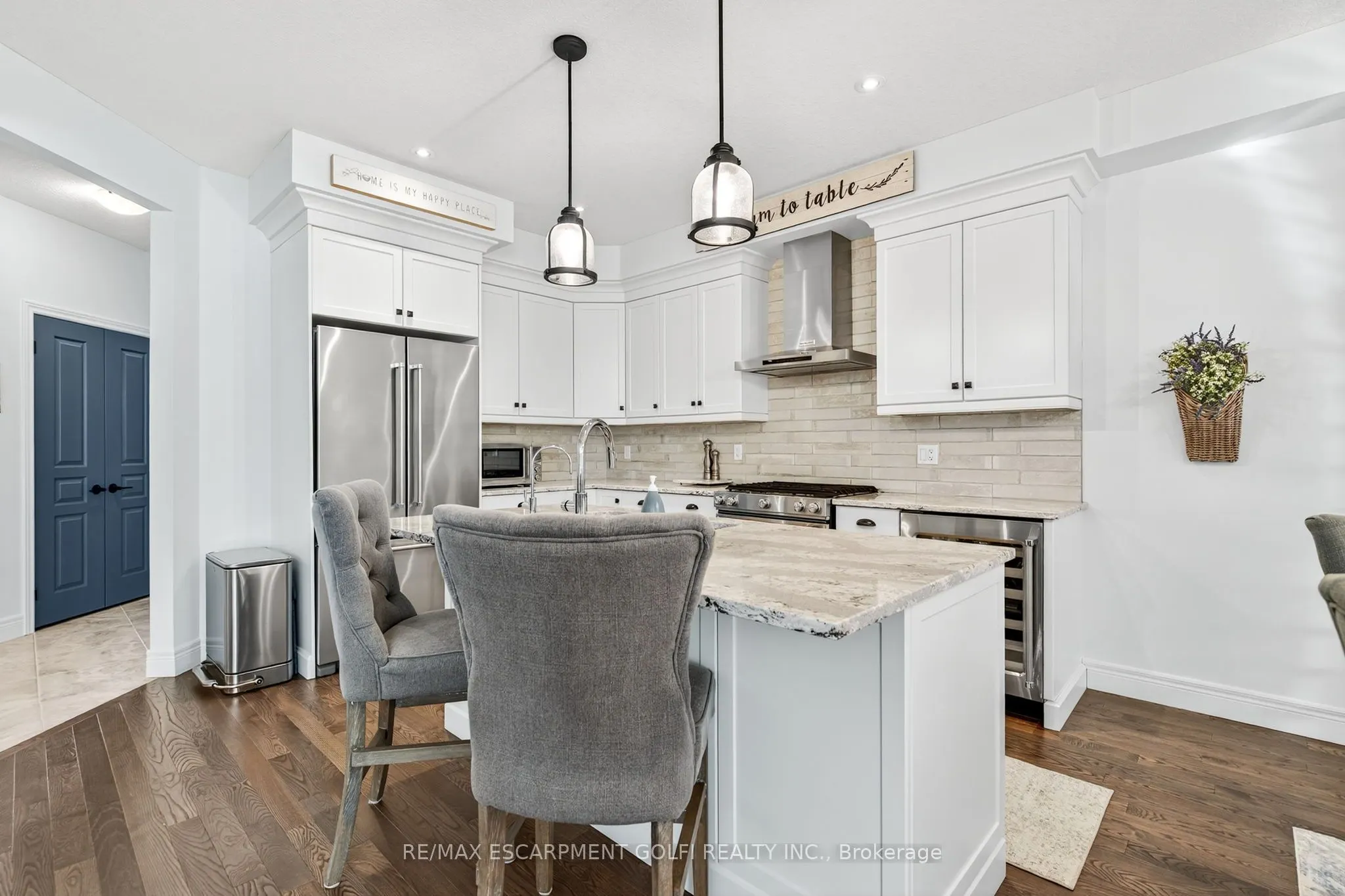 254 Gosling Gardens, #17