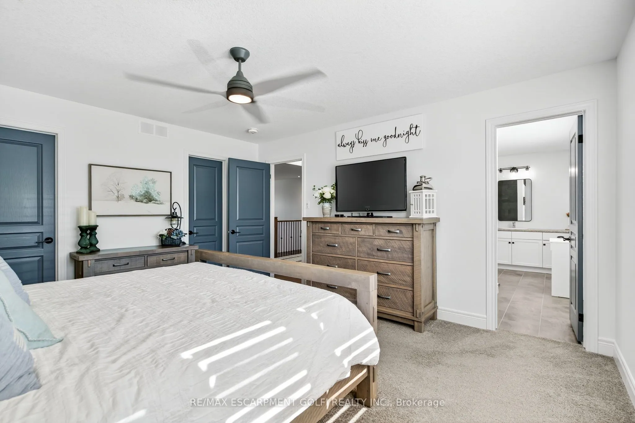 254 Gosling Gardens, #17