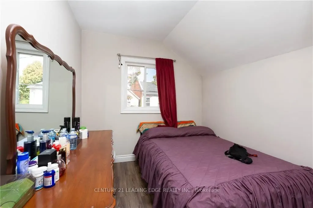 382 Cannon Street E, #A