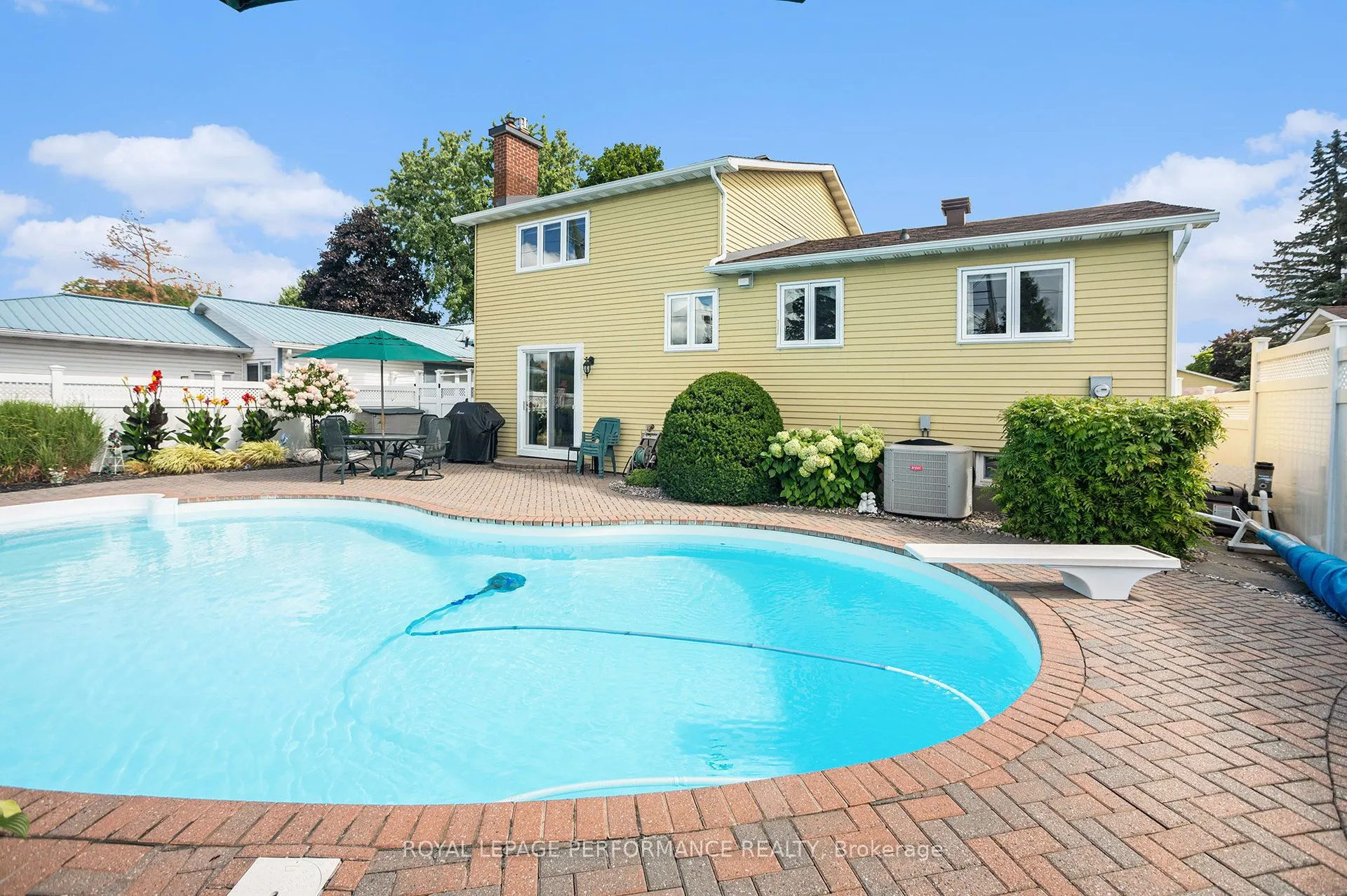 4362 Whittaker Crescent
