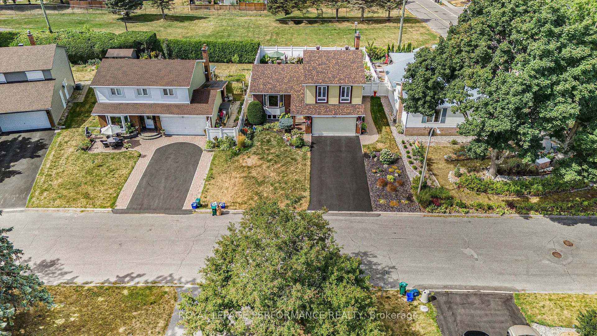 4362 Whittaker Crescent