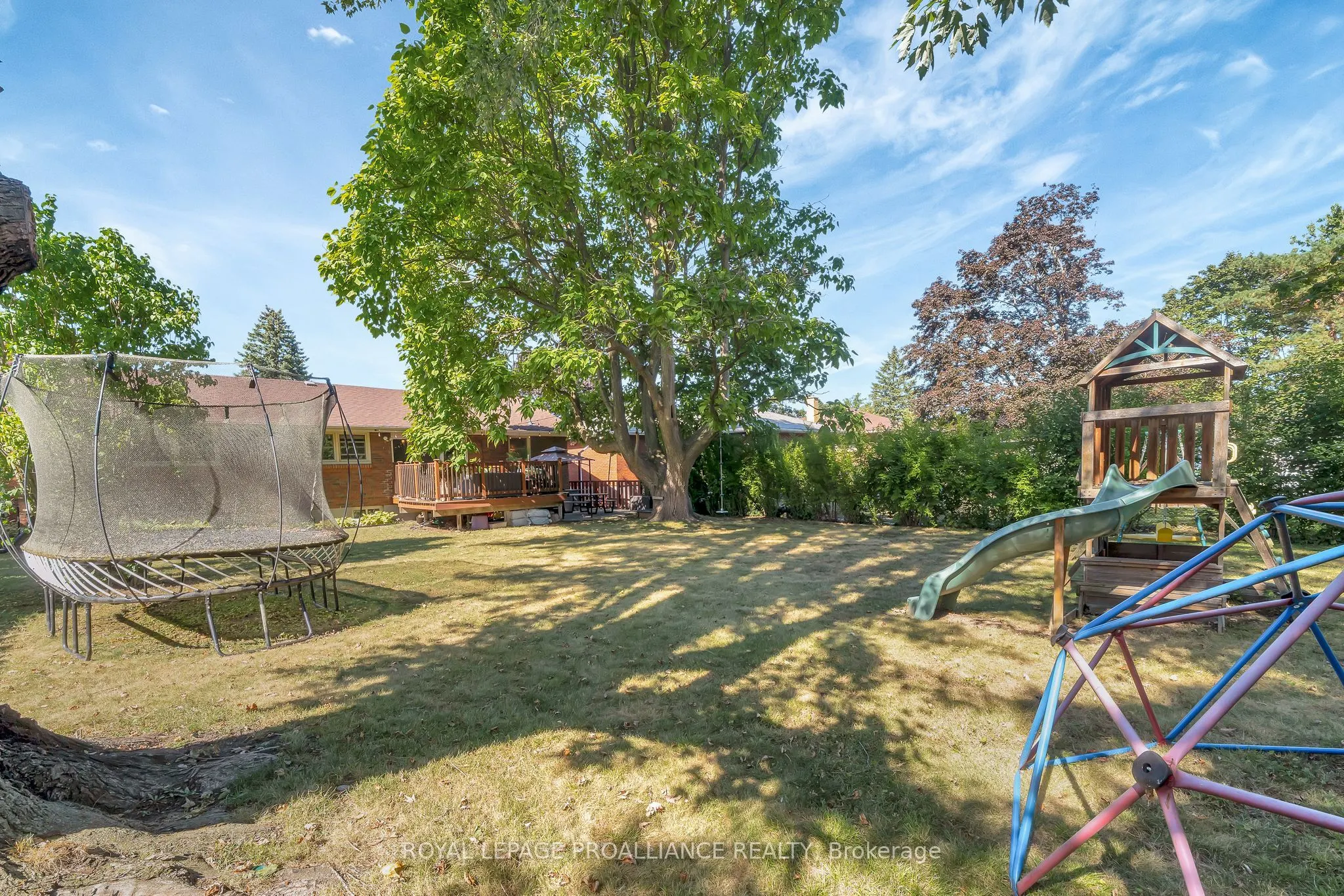 549 Victoria Avenue