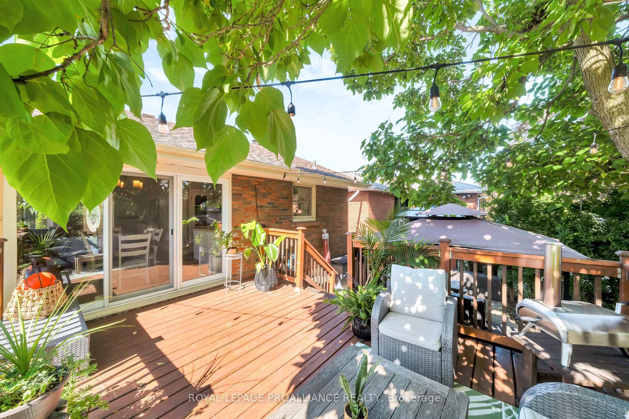 549 Victoria Avenue