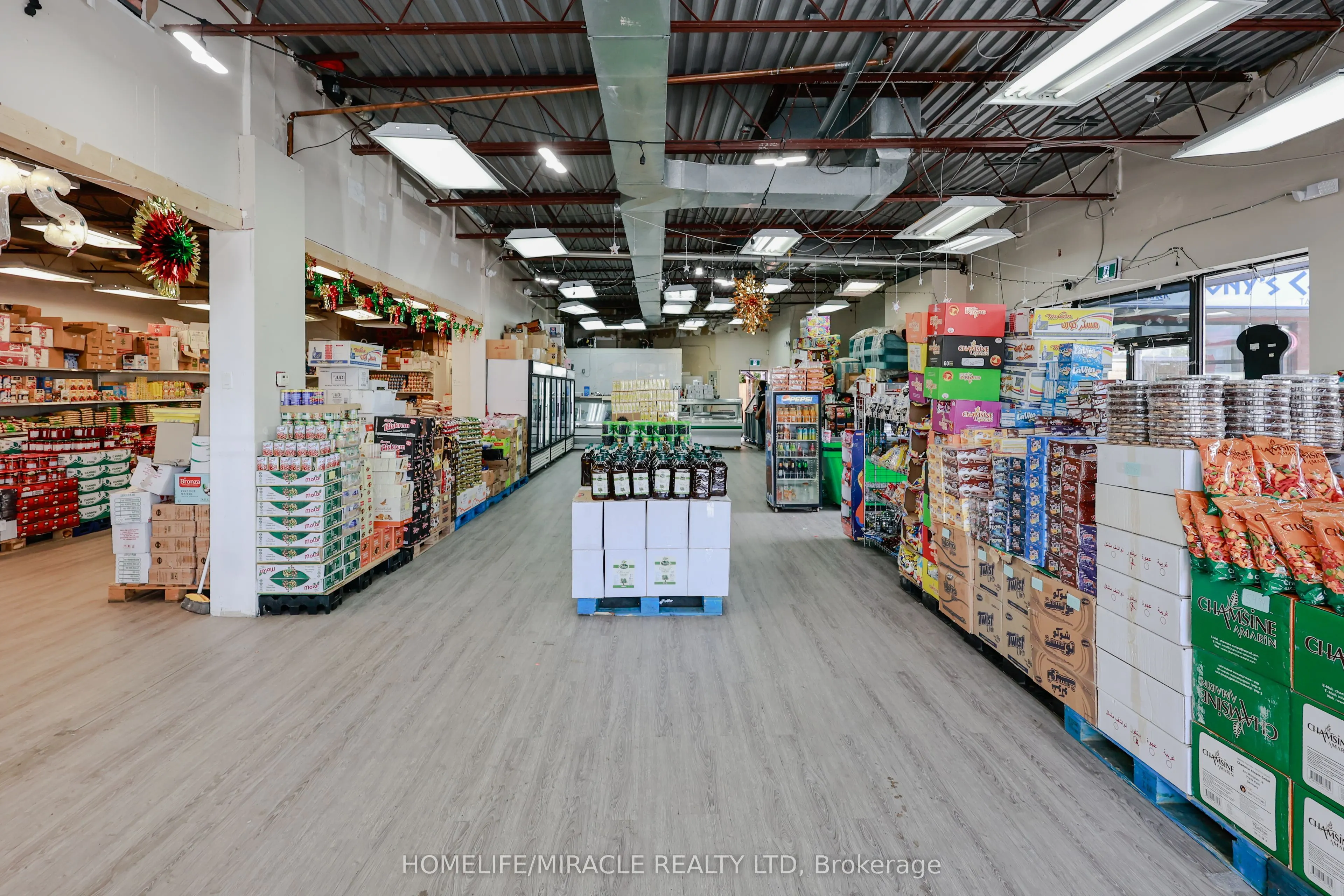 318 Queenston Road