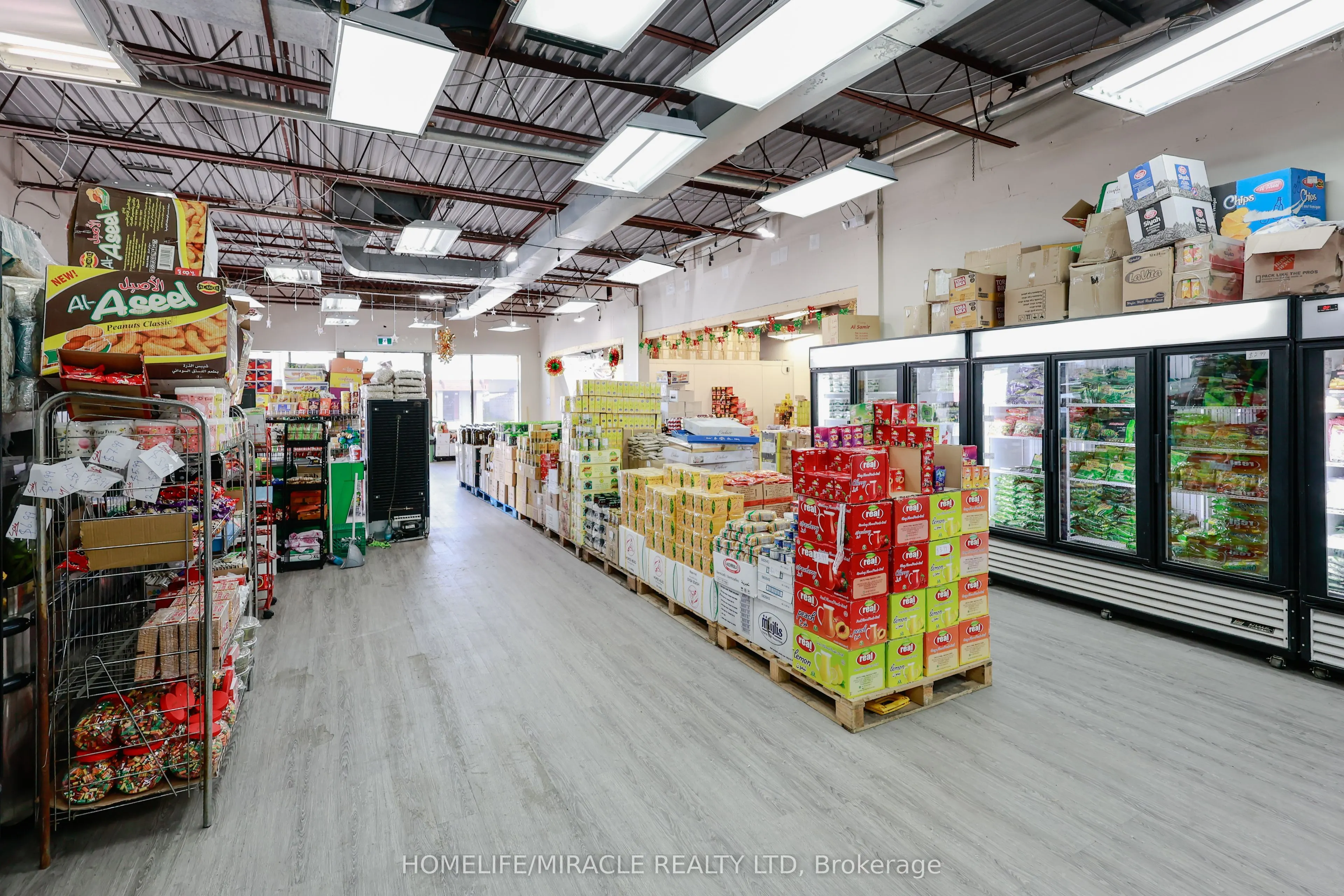 318 Queenston Road