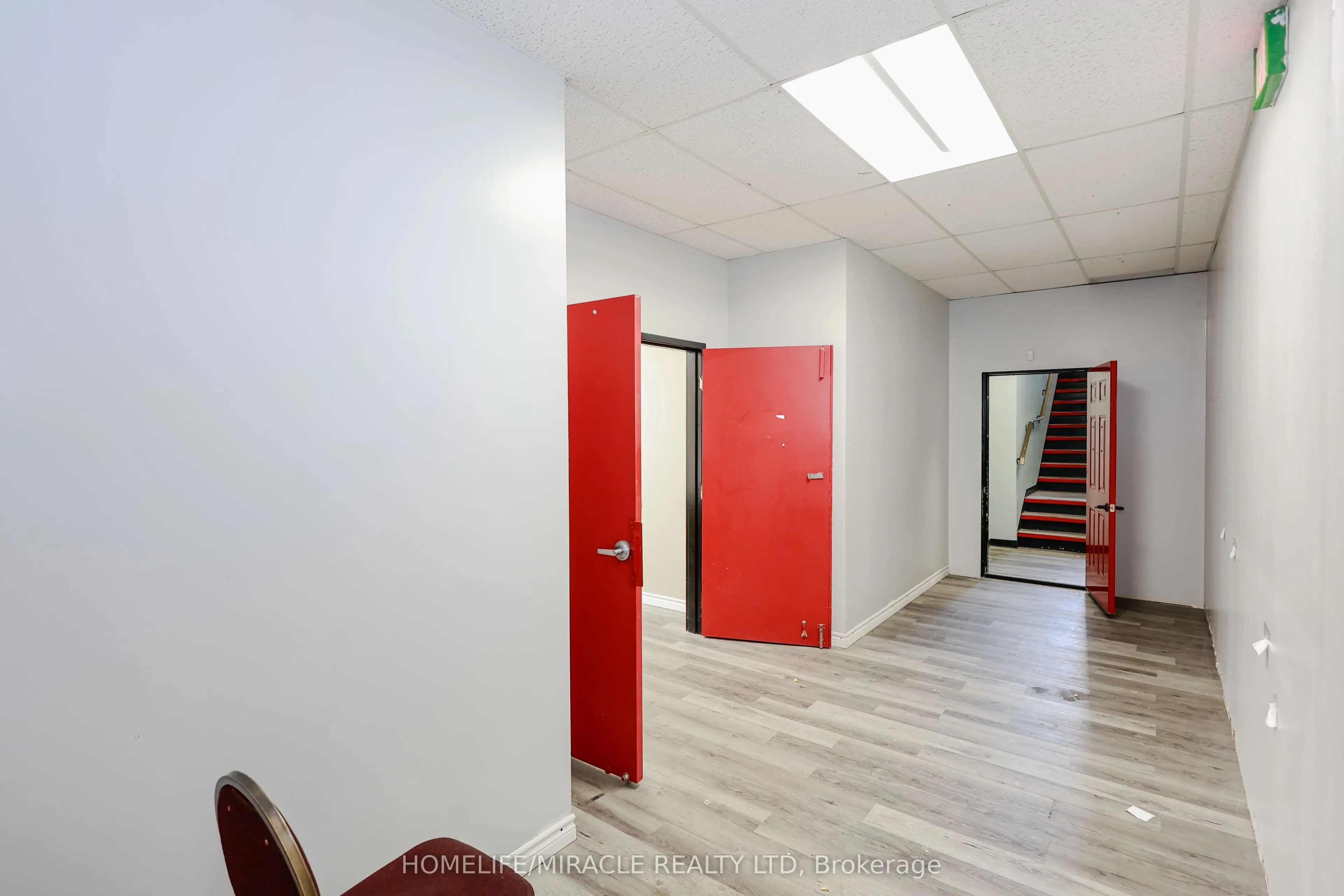 318 Queenston Road