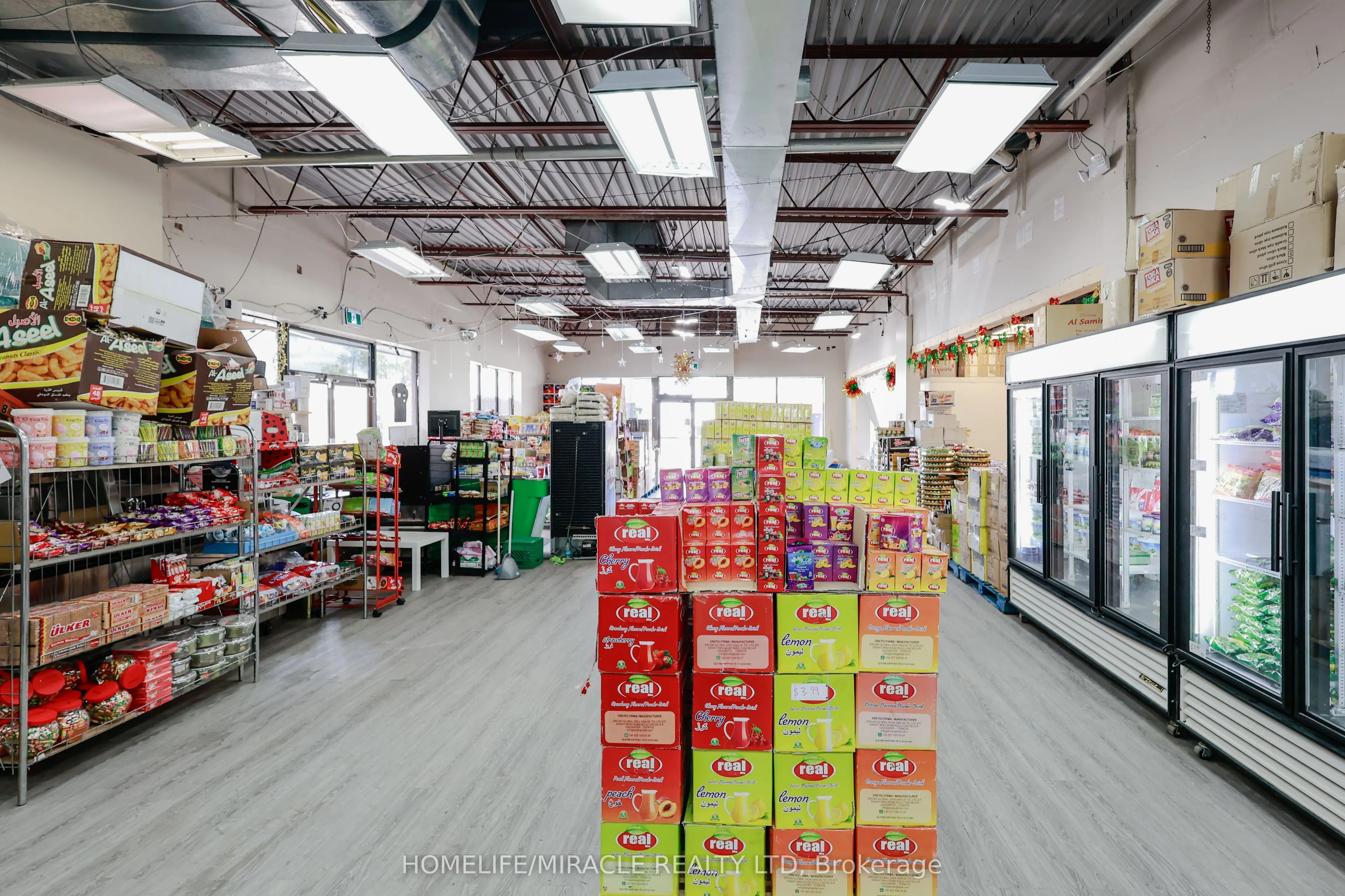 318 Queenston Road