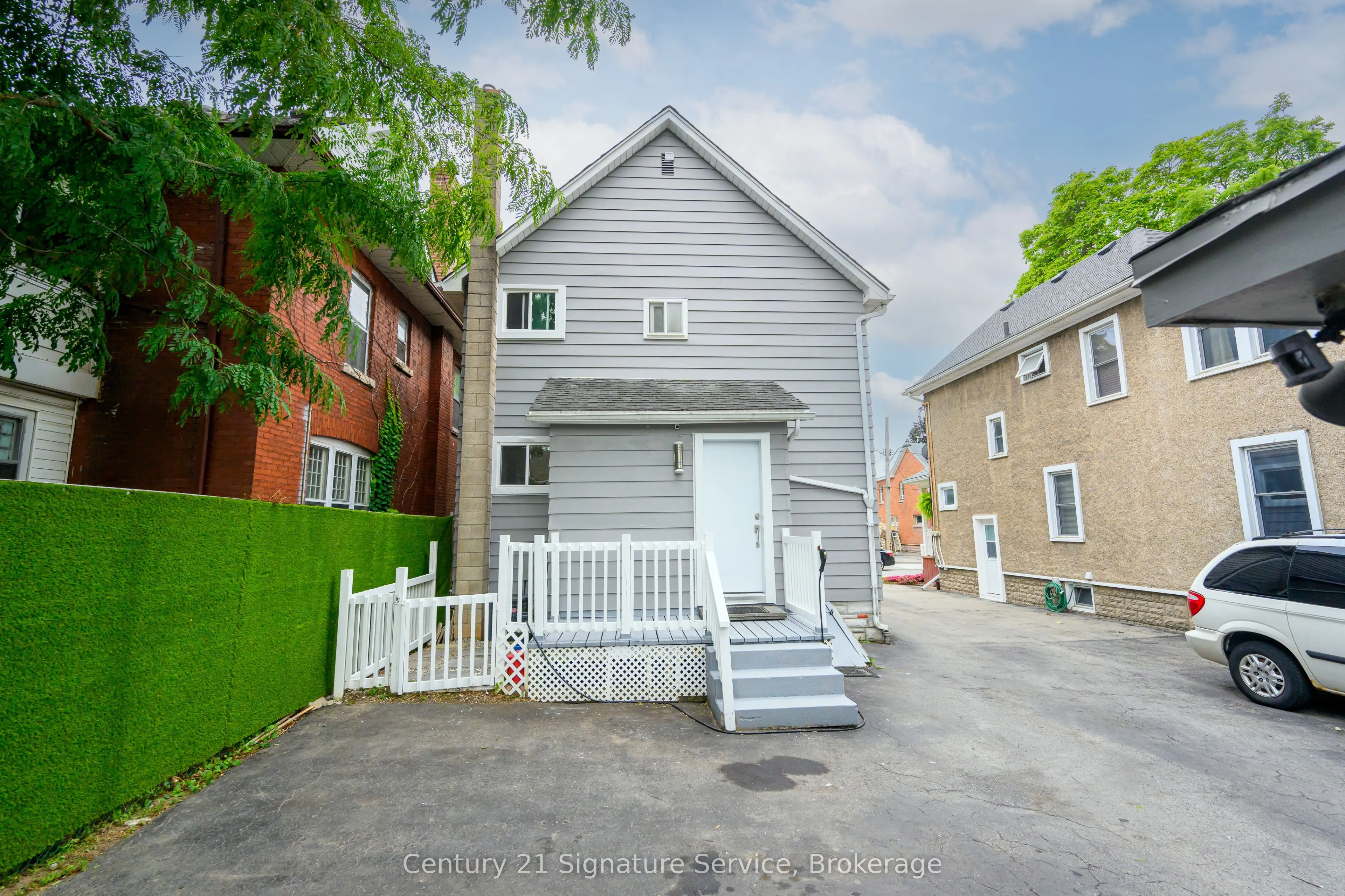 42 Grove Street